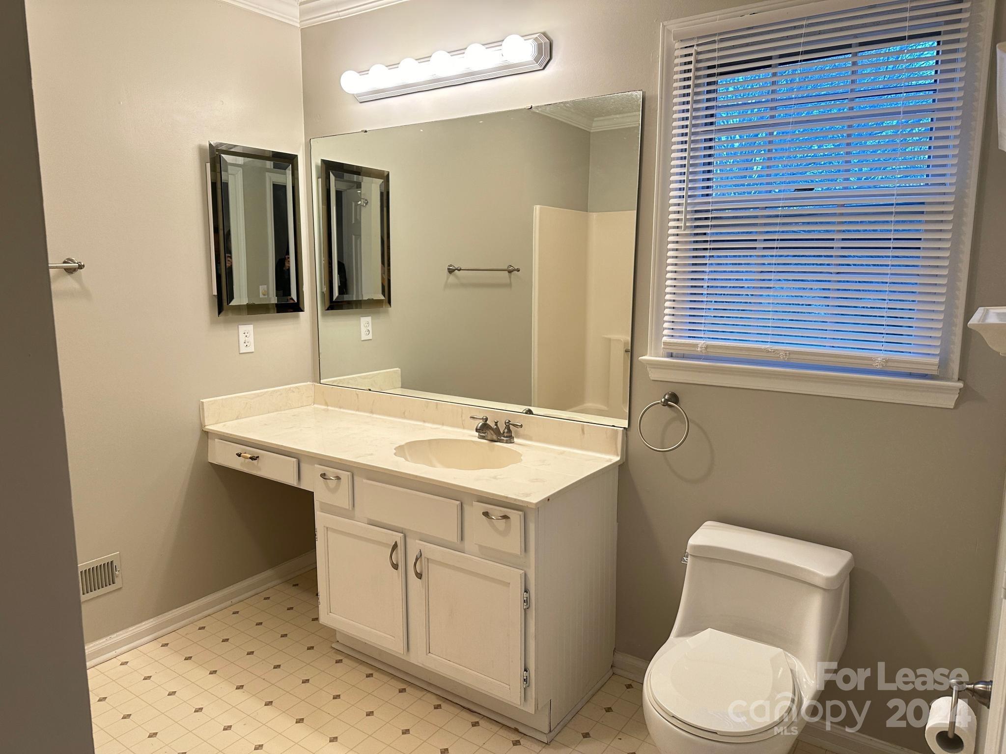 Raeburn - Residential Lease