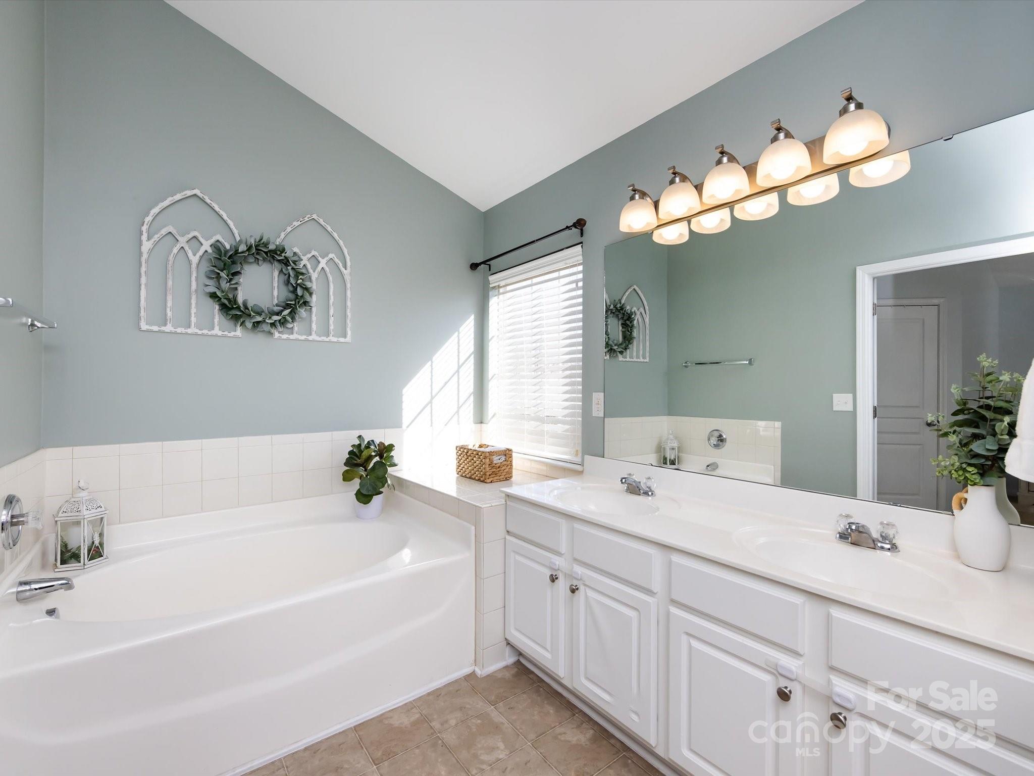 Ridge Pointe - Residential