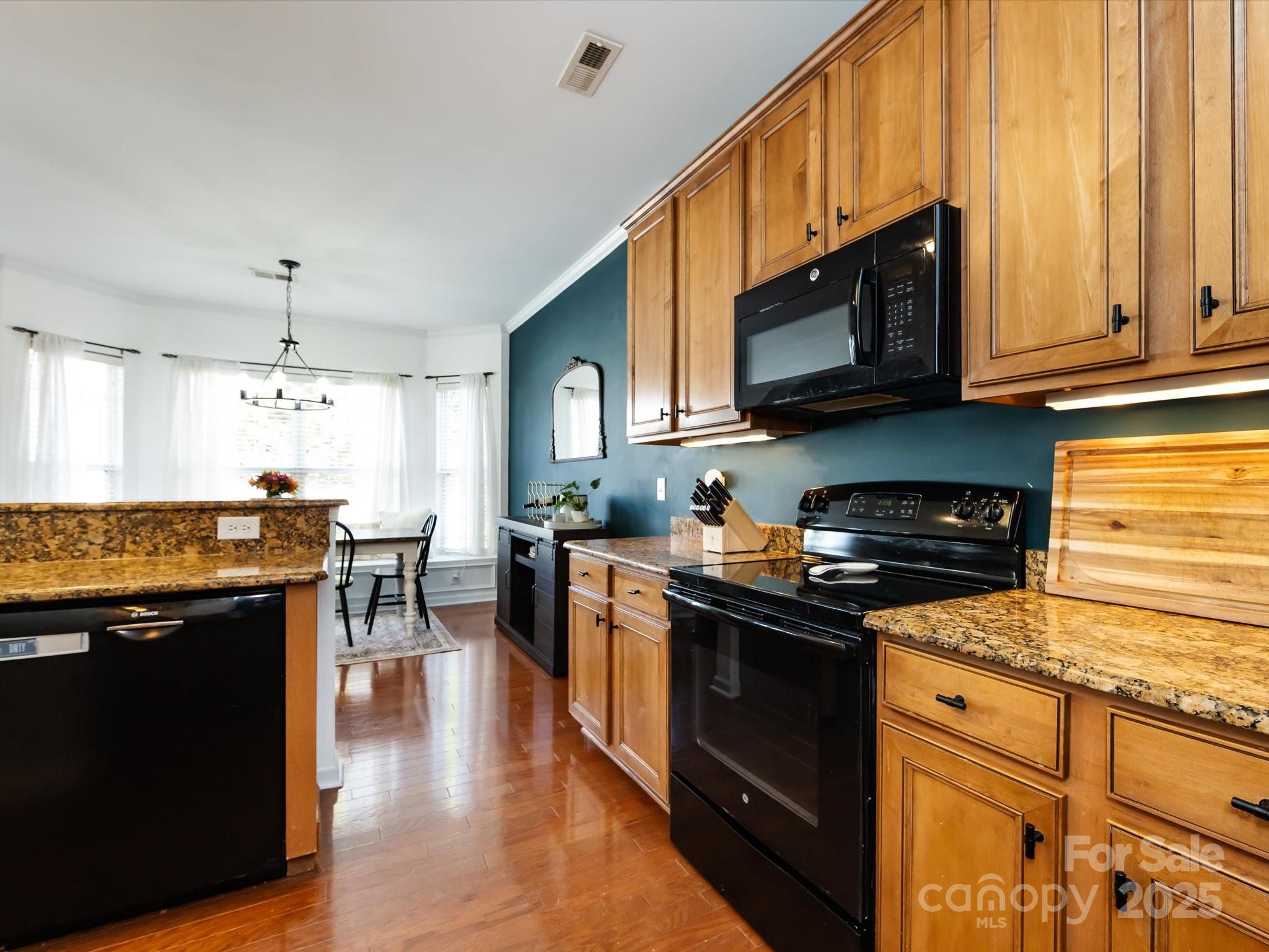 Ridge Pointe - Residential