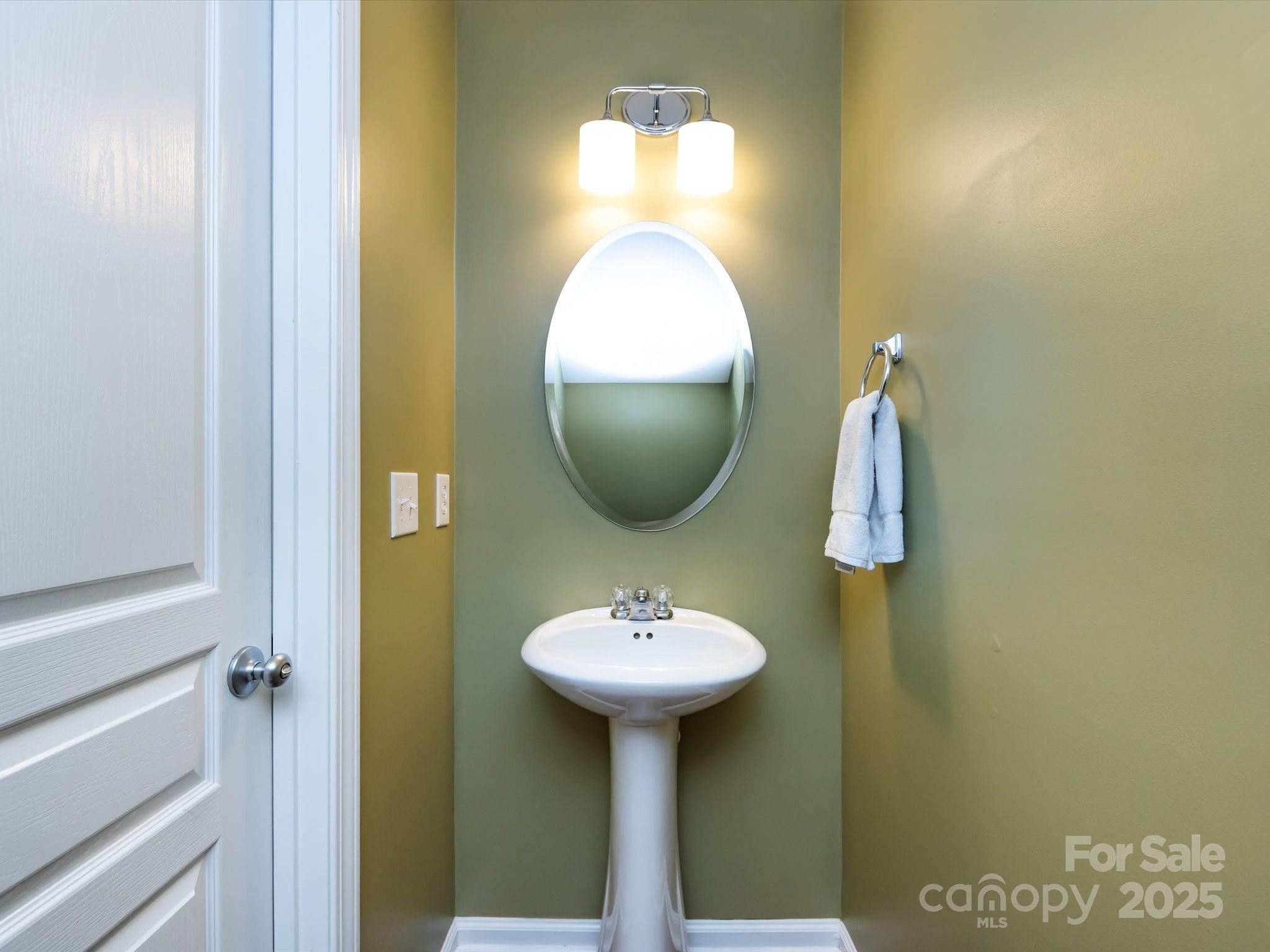 Ridge Pointe - Residential