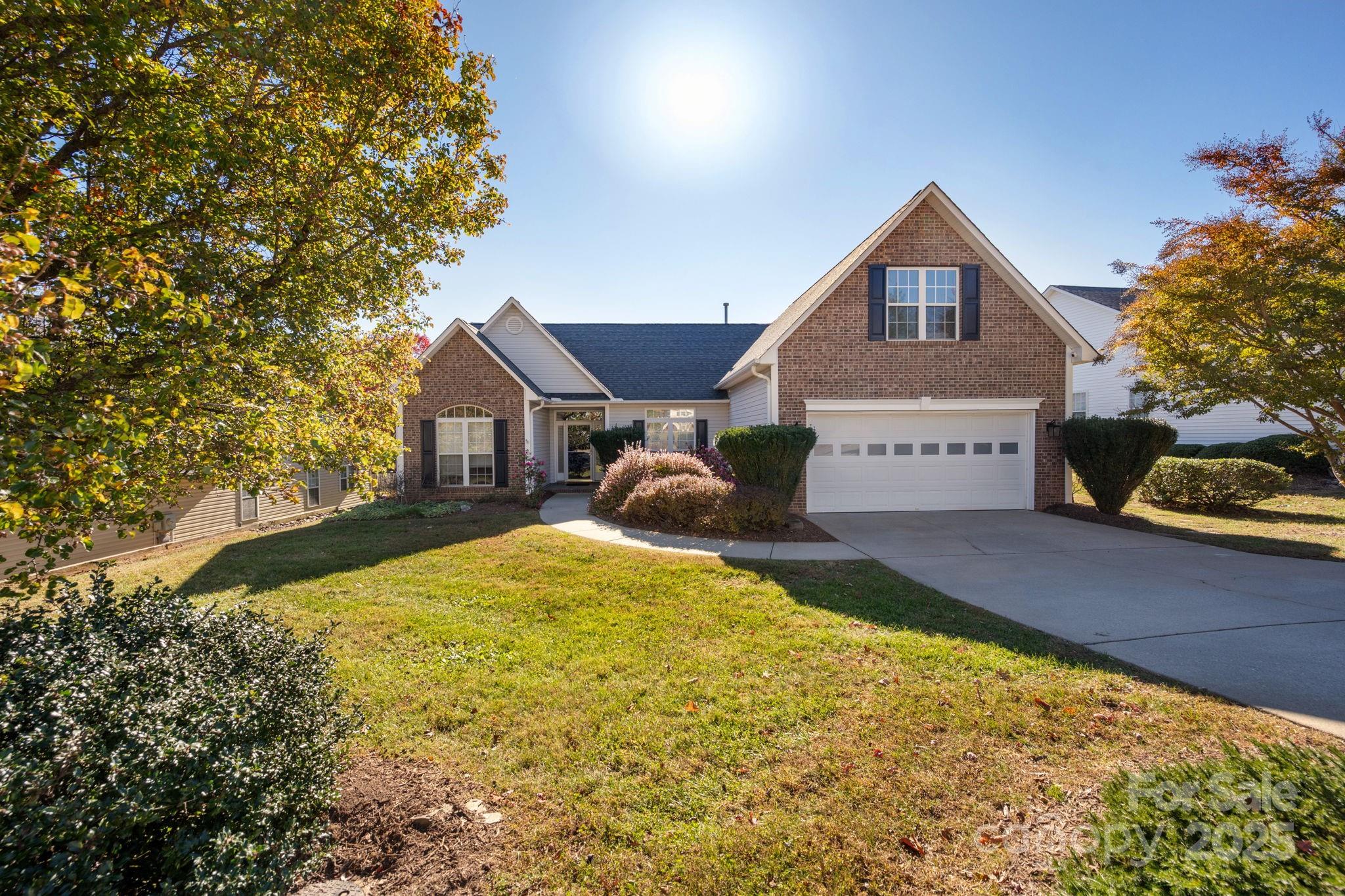 207 Farm Creek Drive E