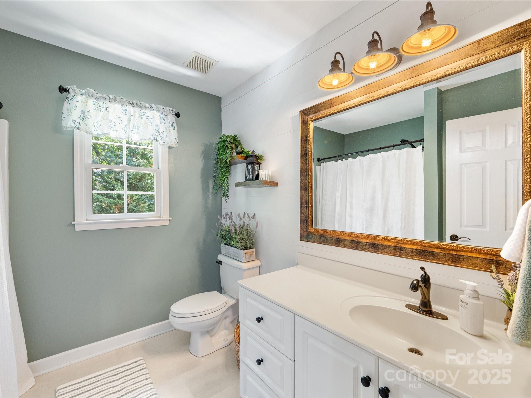 Tega Cay - Residential