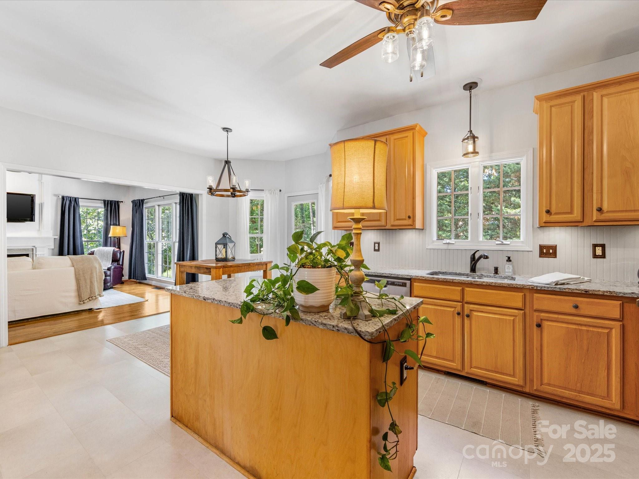 Tega Cay - Residential