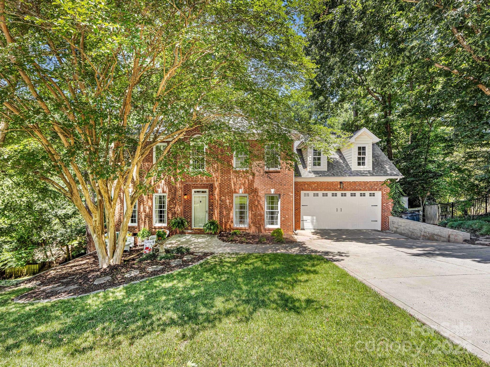 Tega Cay - Residential
