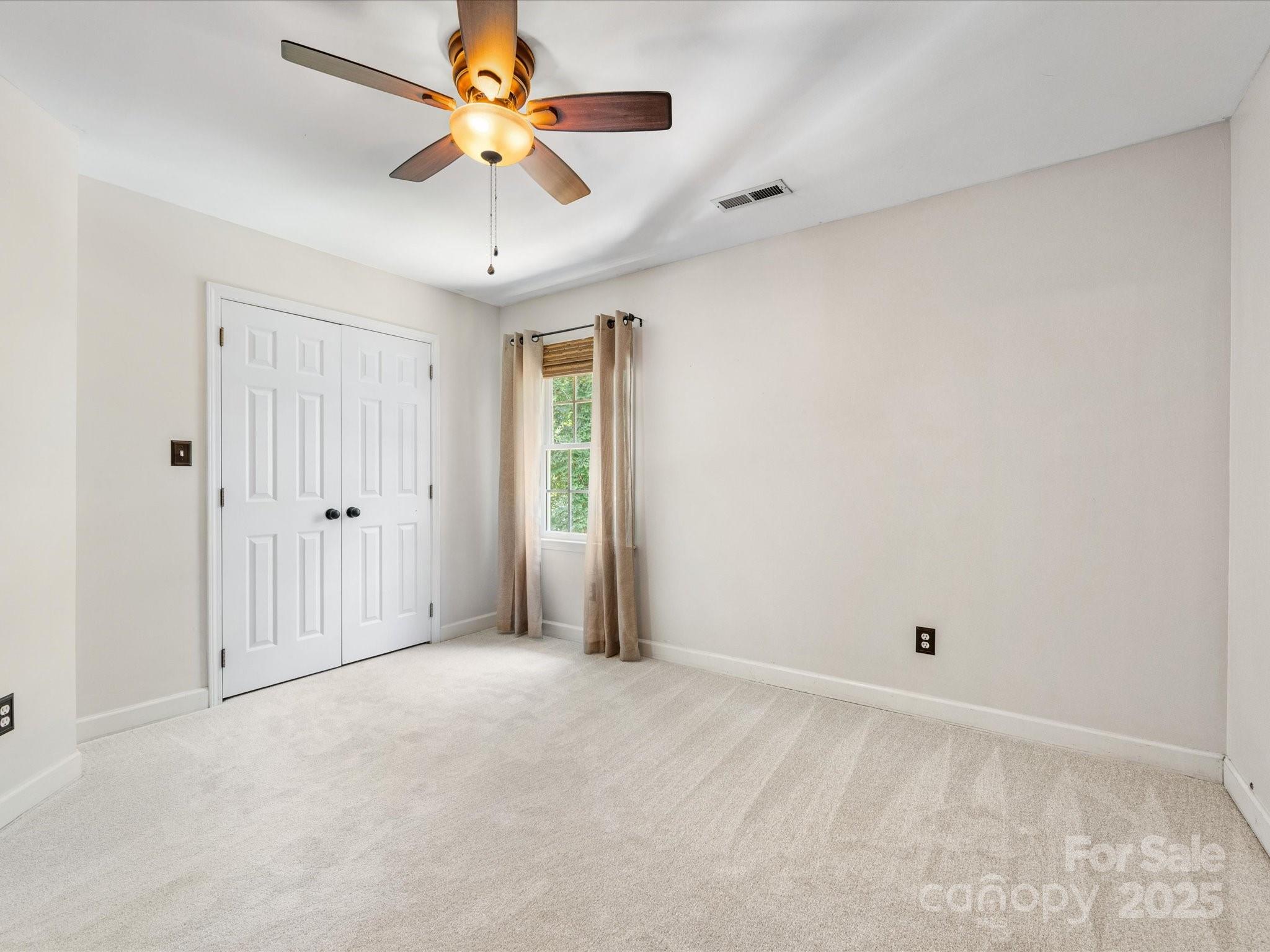 Tega Cay - Residential