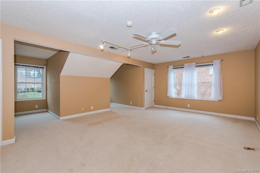 Chesapeake Pointe - Residential