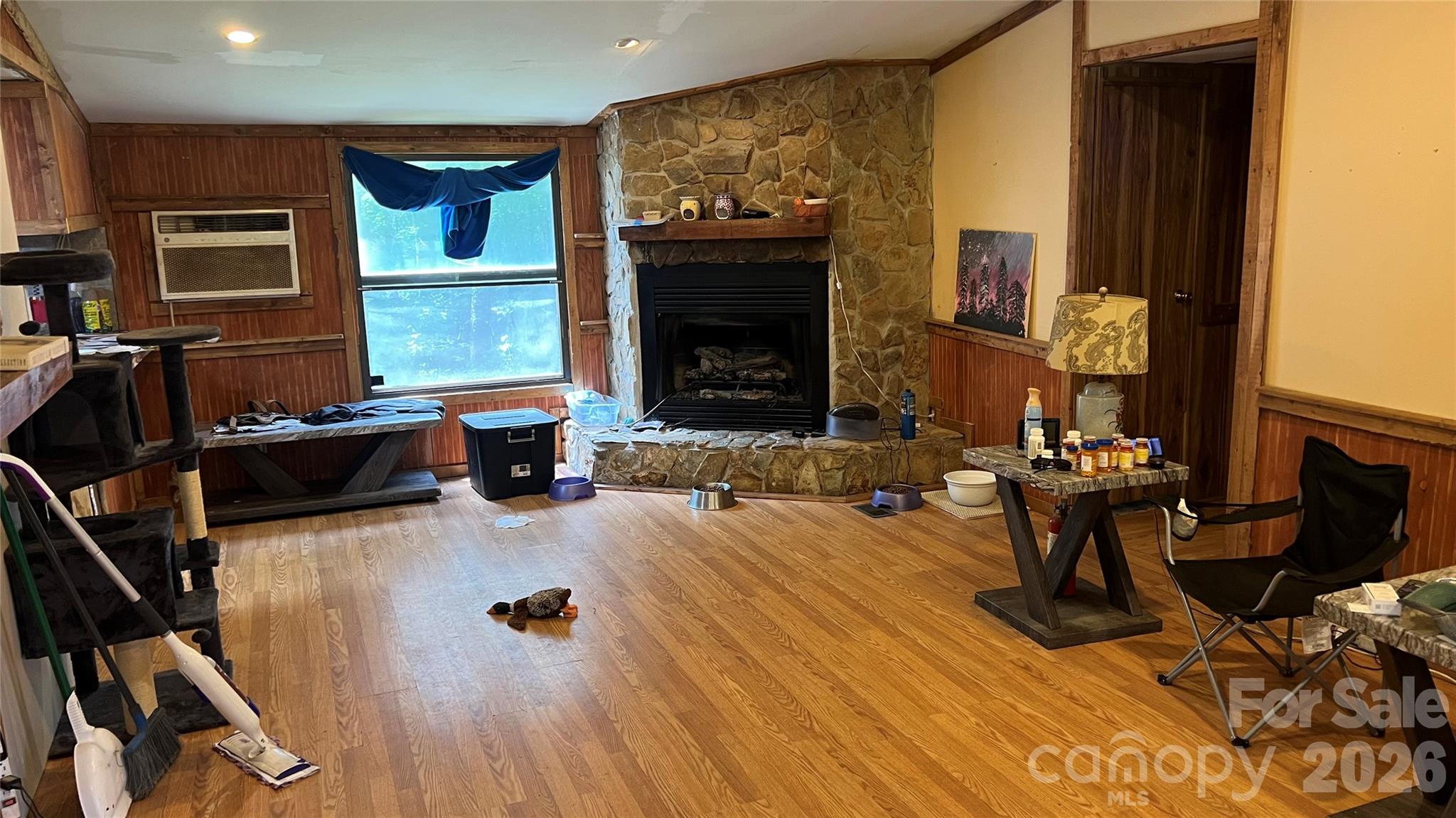 236 Forest Lane
