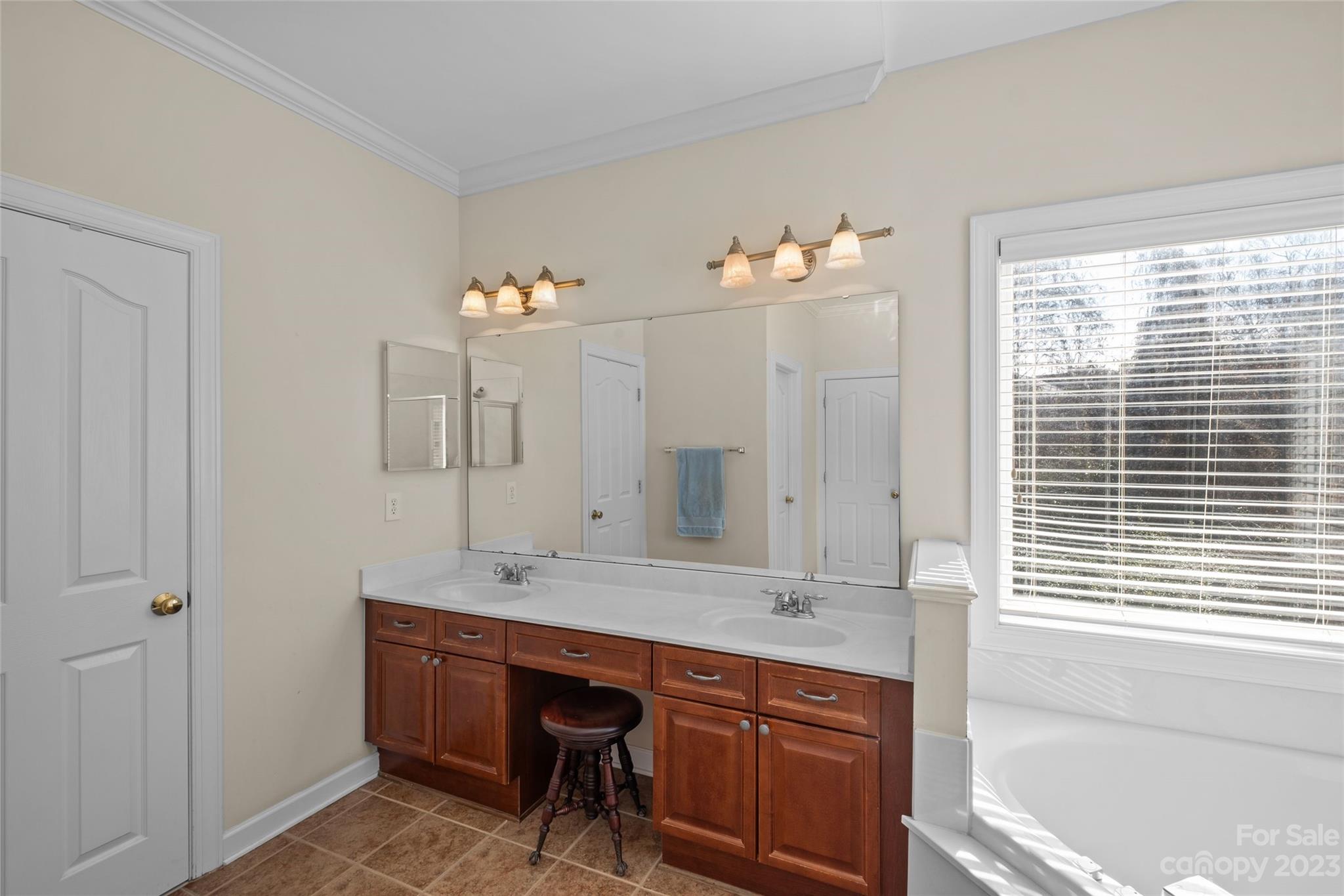 Highland Creek - Residential