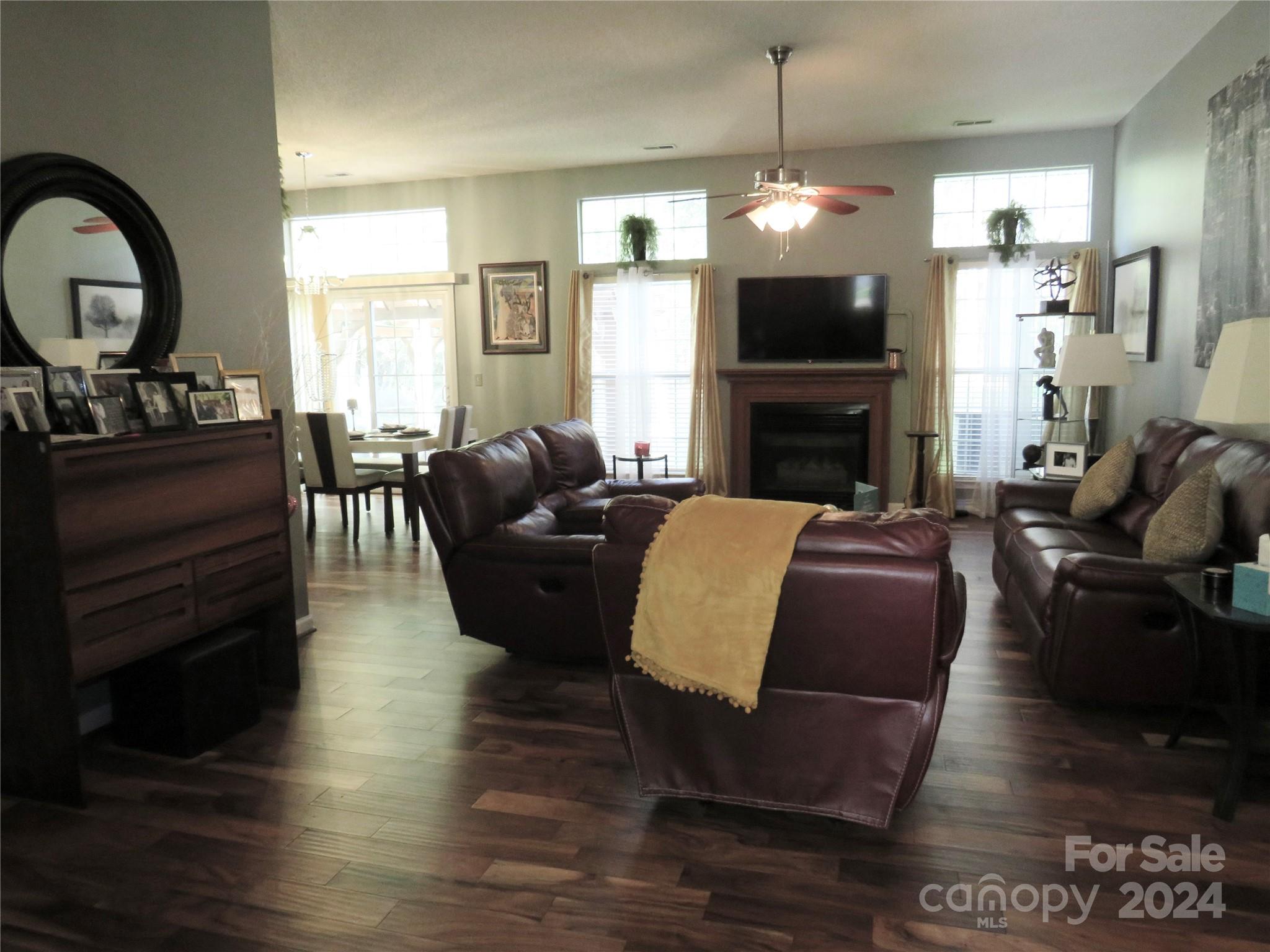 Hubbard Woods - Residential