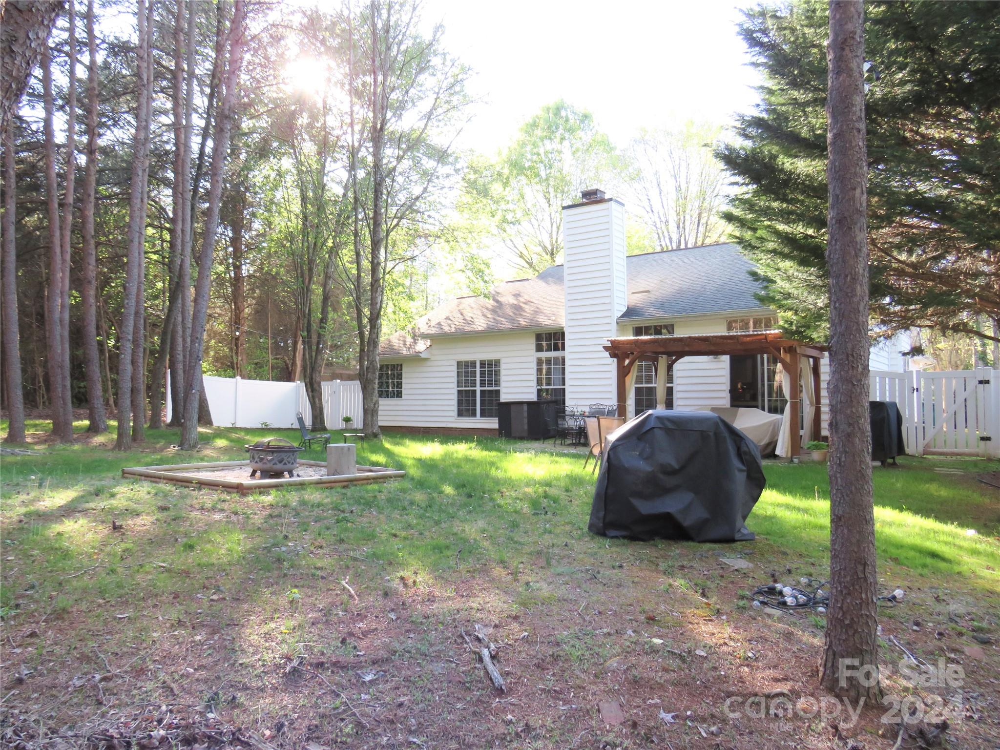 Hubbard Woods - Residential