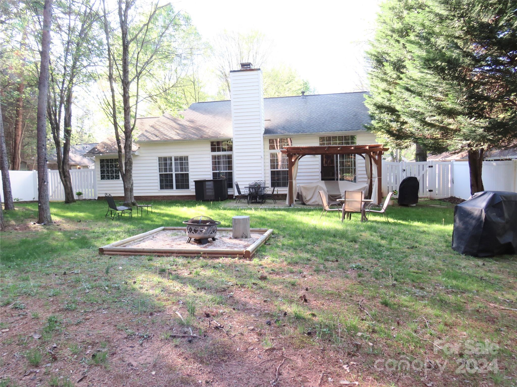 Hubbard Woods - Residential