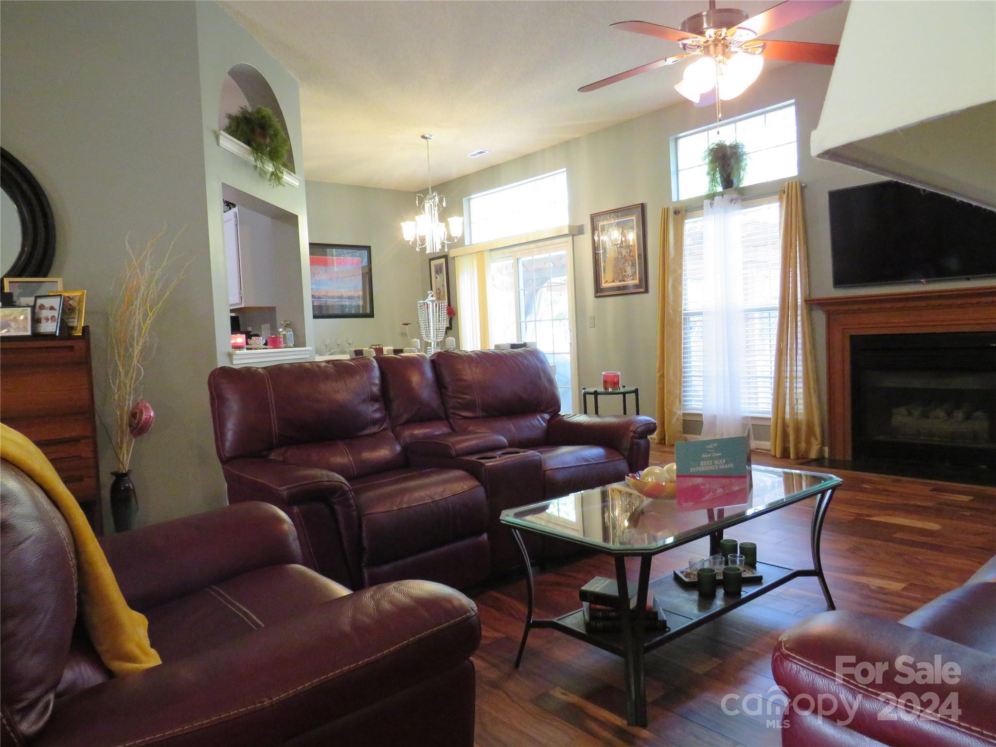Hubbard Woods - Residential