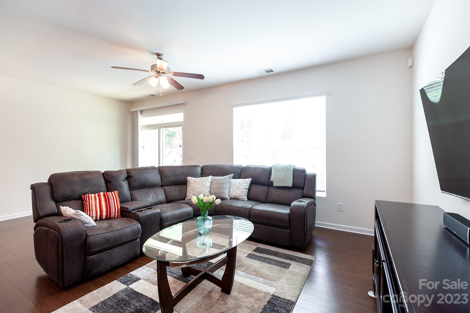 Savannah Townhomes - Residential