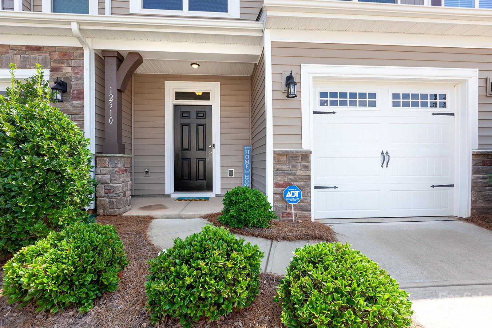 Savannah Townhomes - Residential