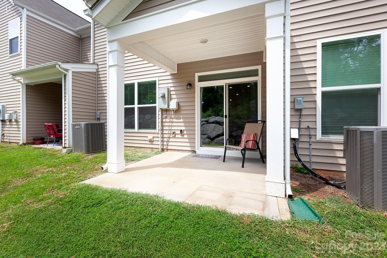 Savannah Townhomes - Residential