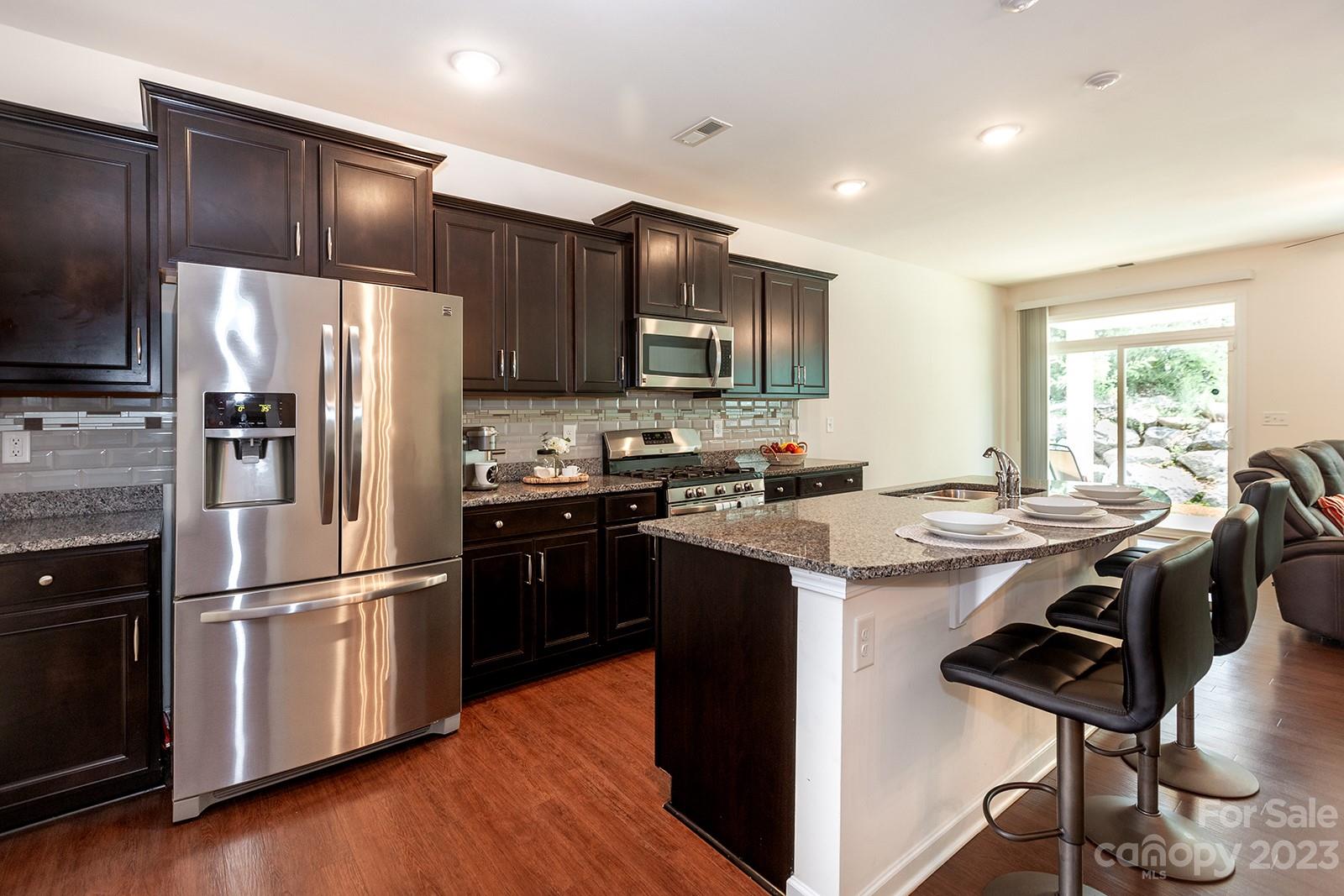 Savannah Townhomes - Residential