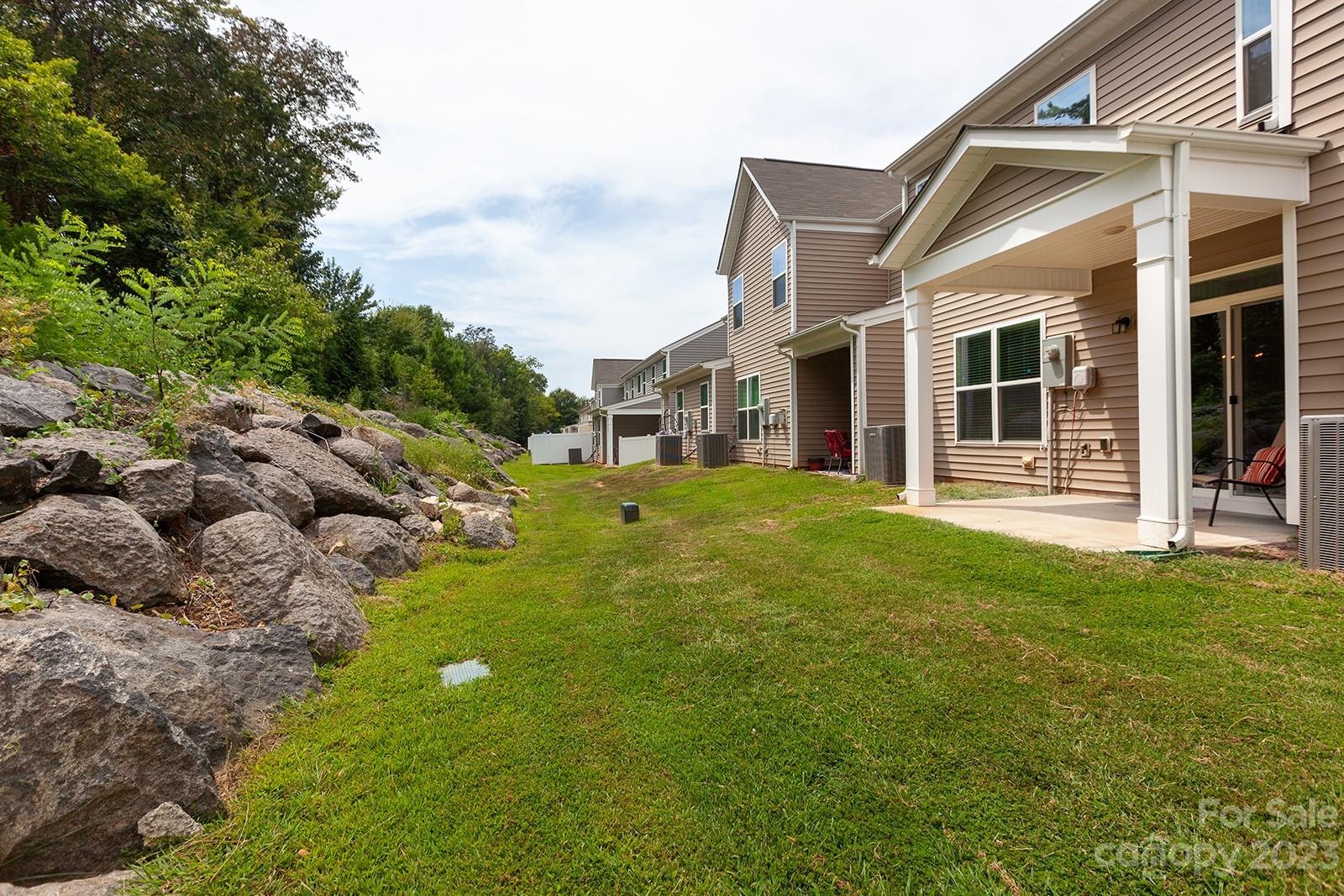 Savannah Townhomes - Residential