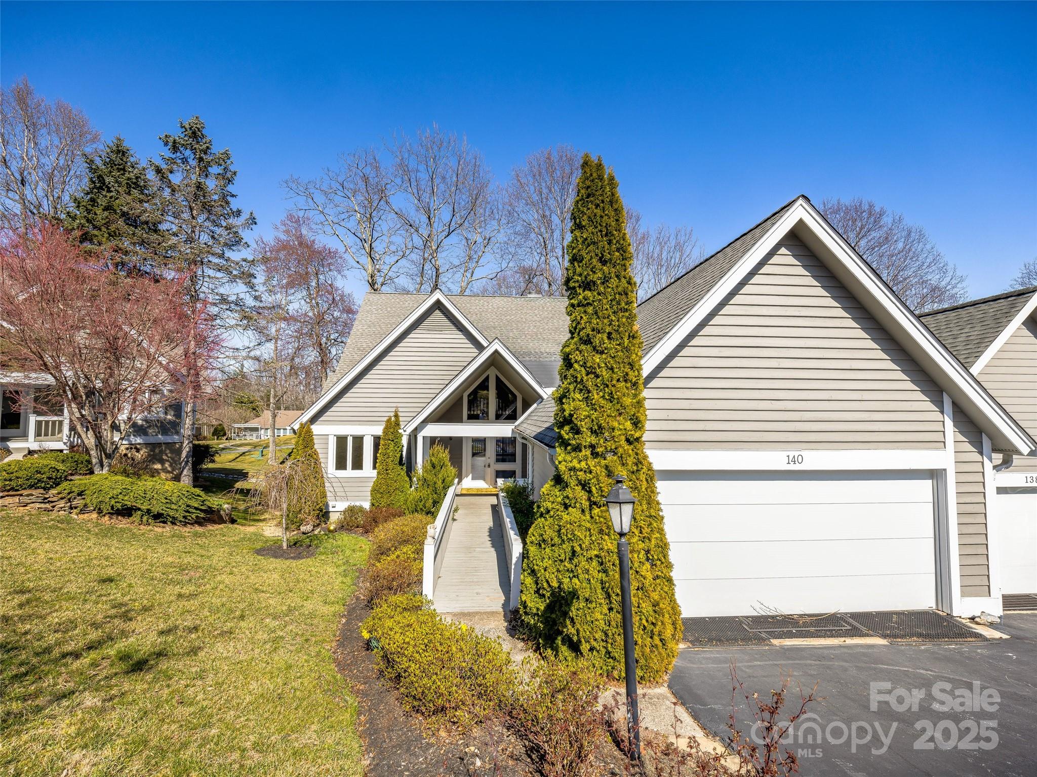 140 Overlook Drive