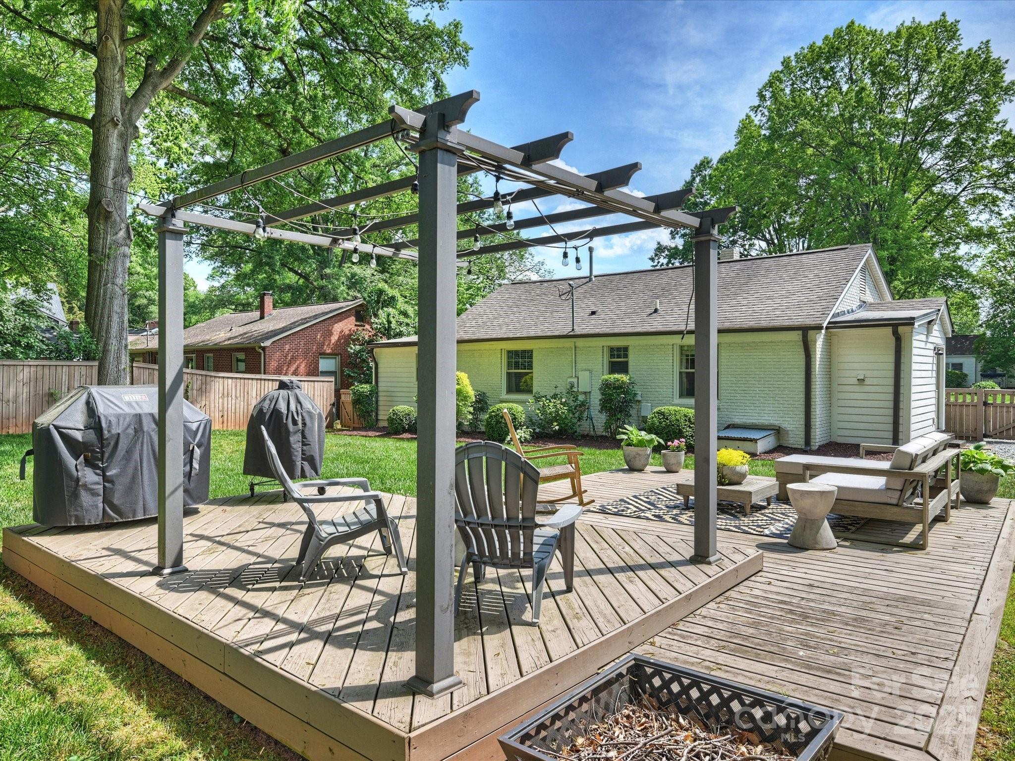 Oakhurst - Residential