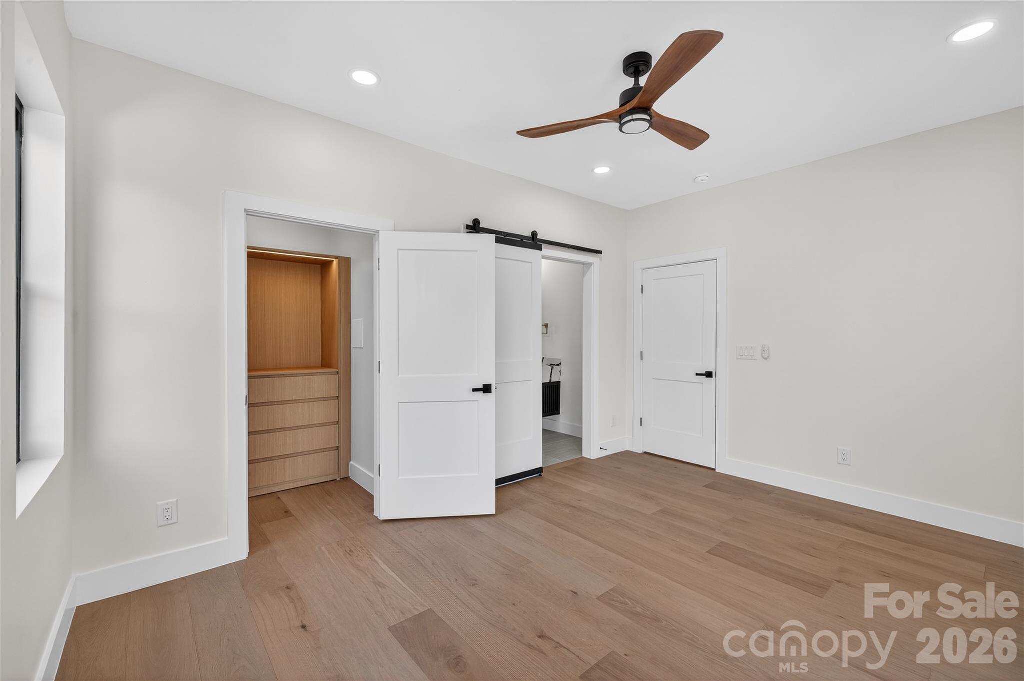 Oaklawn - Residential