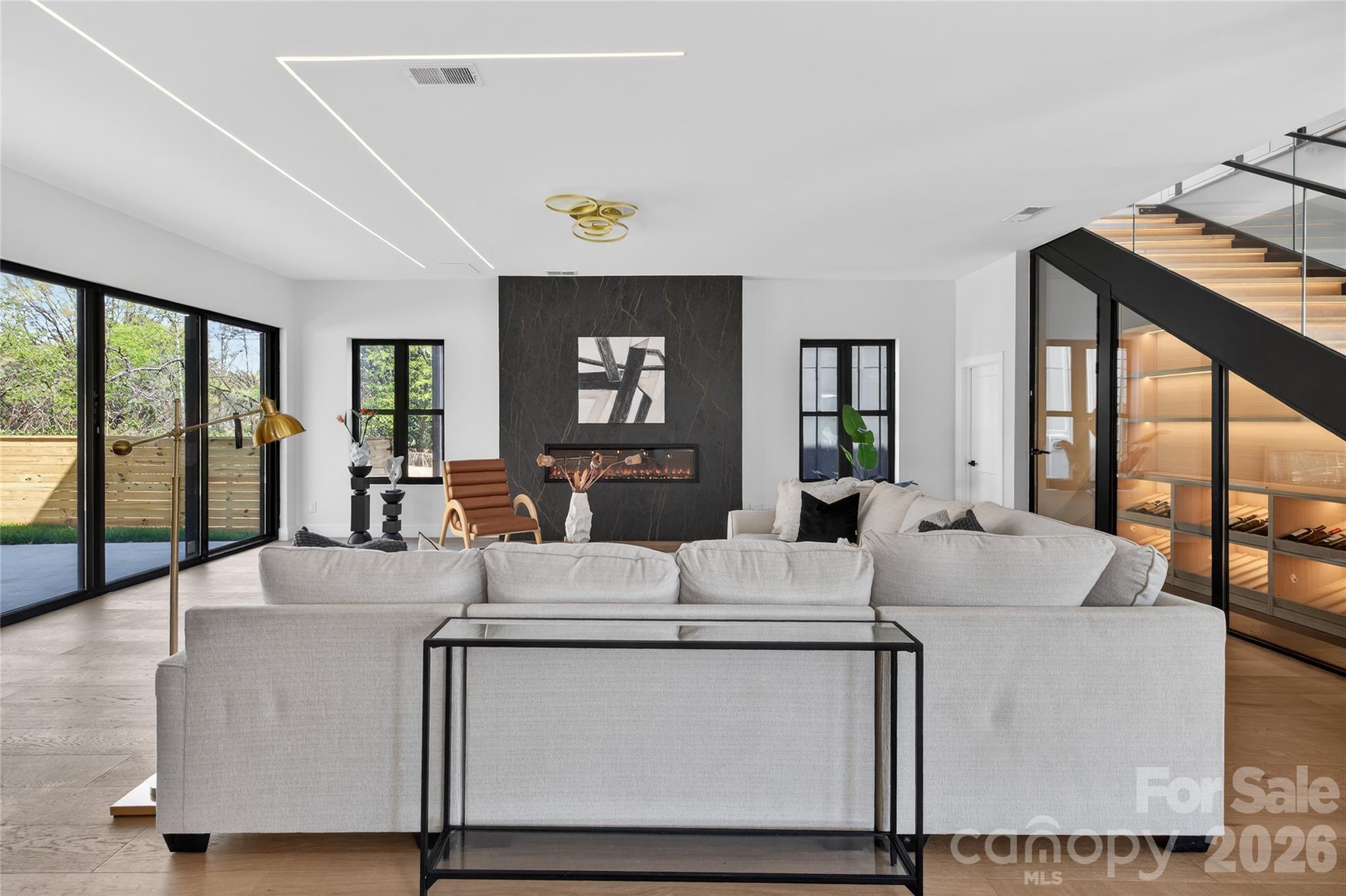 Oaklawn - Residential