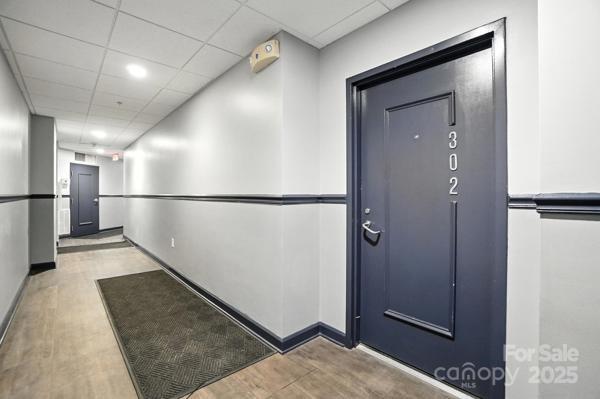 718 W West Trade Street
