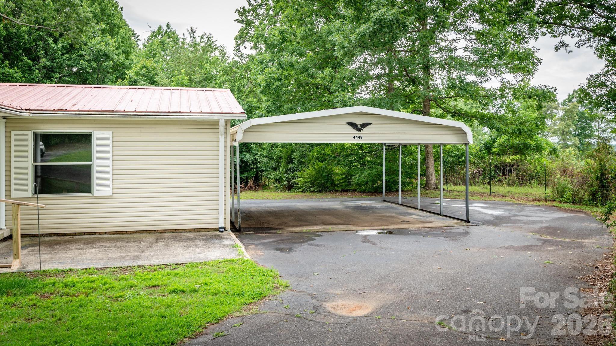 4449 Hickory Highway