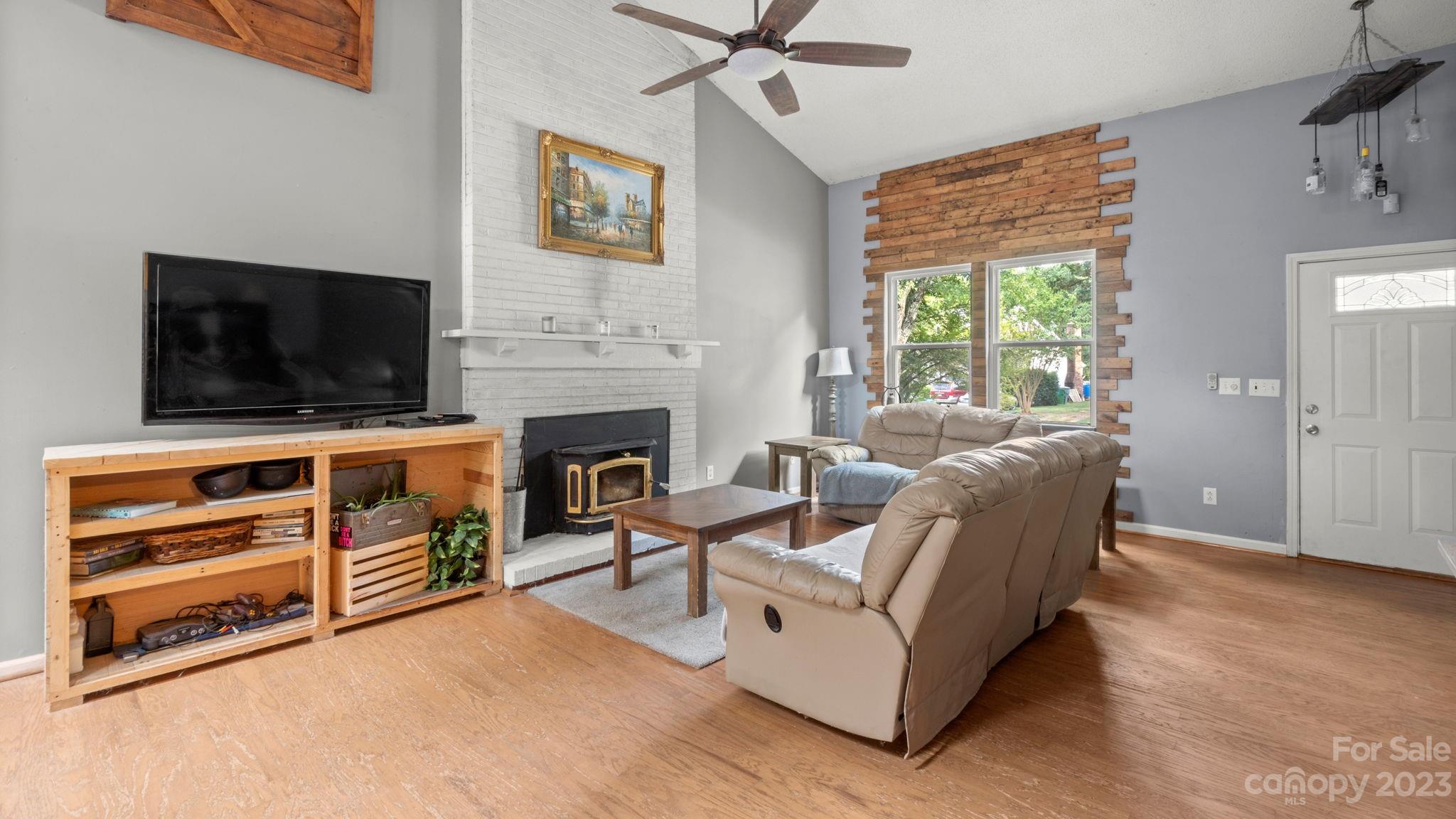 Steele Oaks - Residential