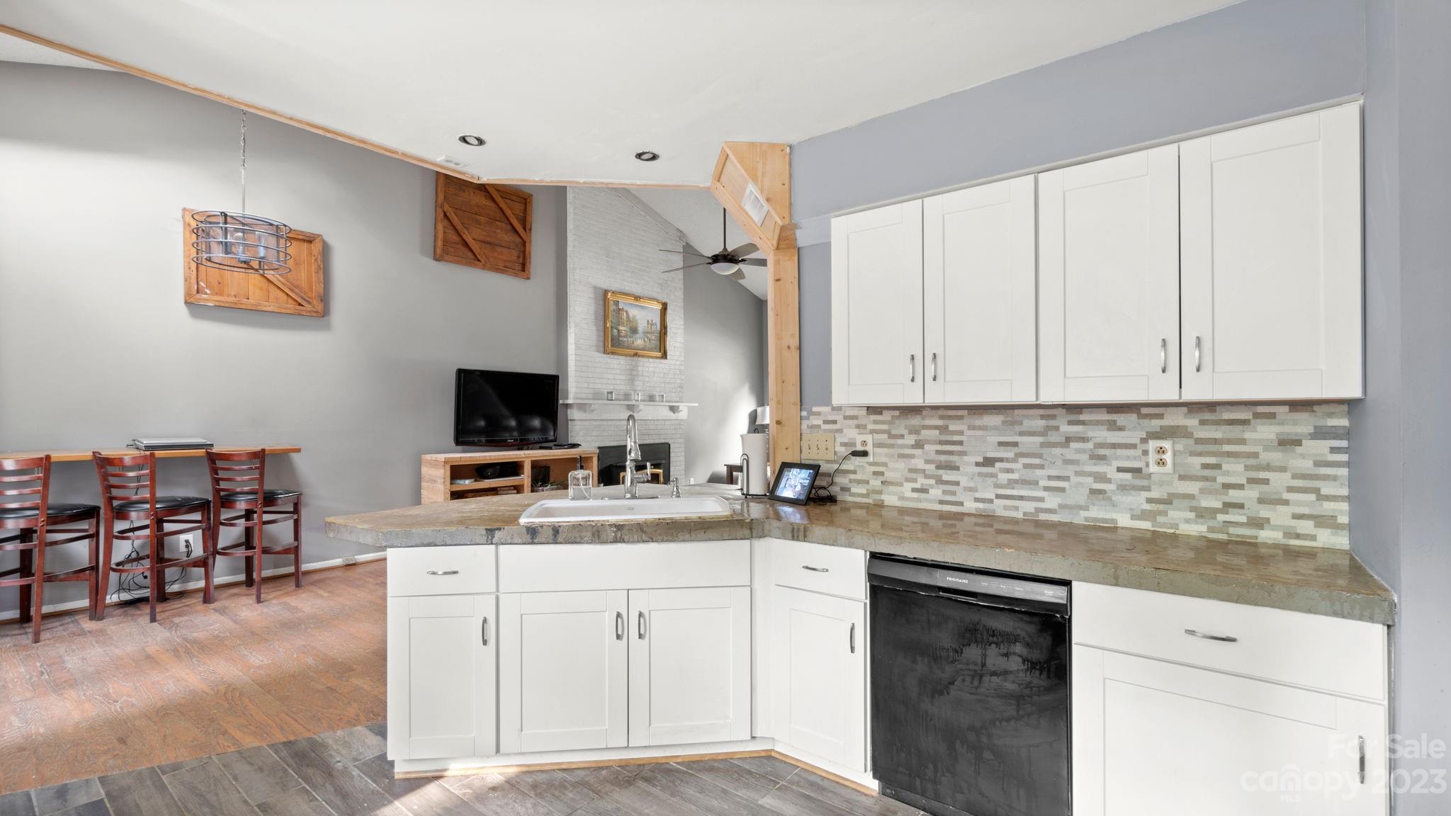 Steele Oaks - Residential