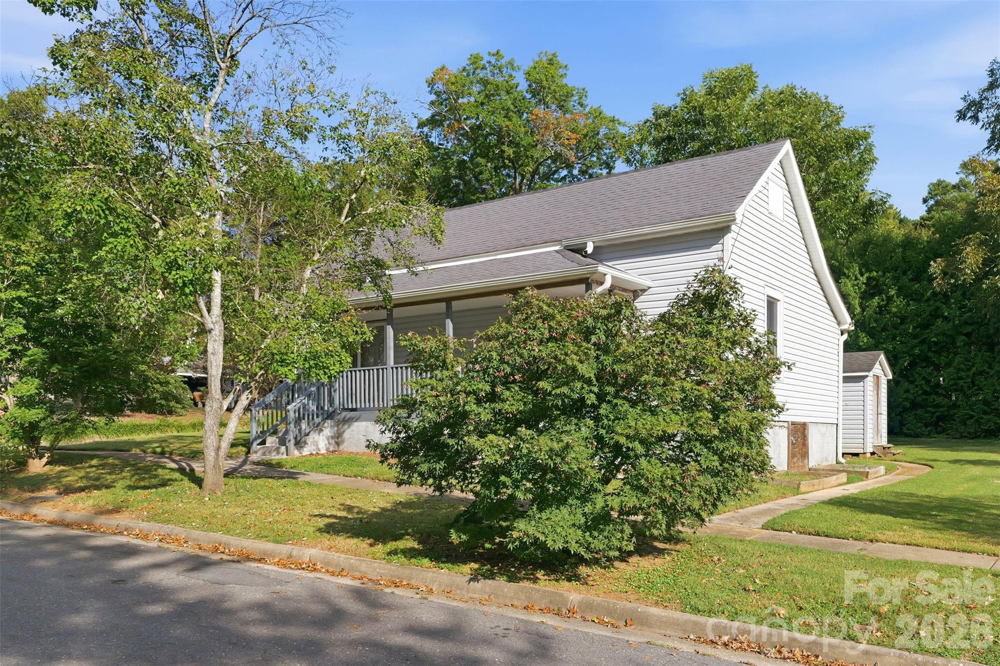 140 Aikman Avenue