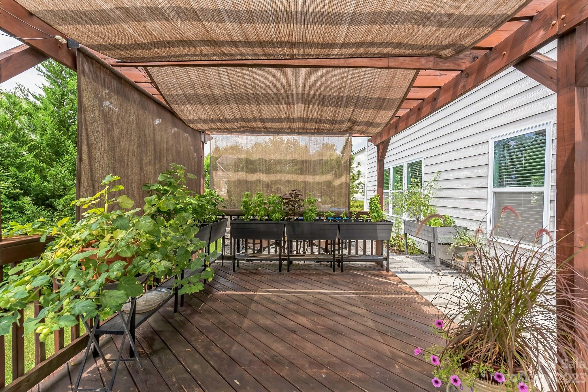 Lake Ridge - Residential