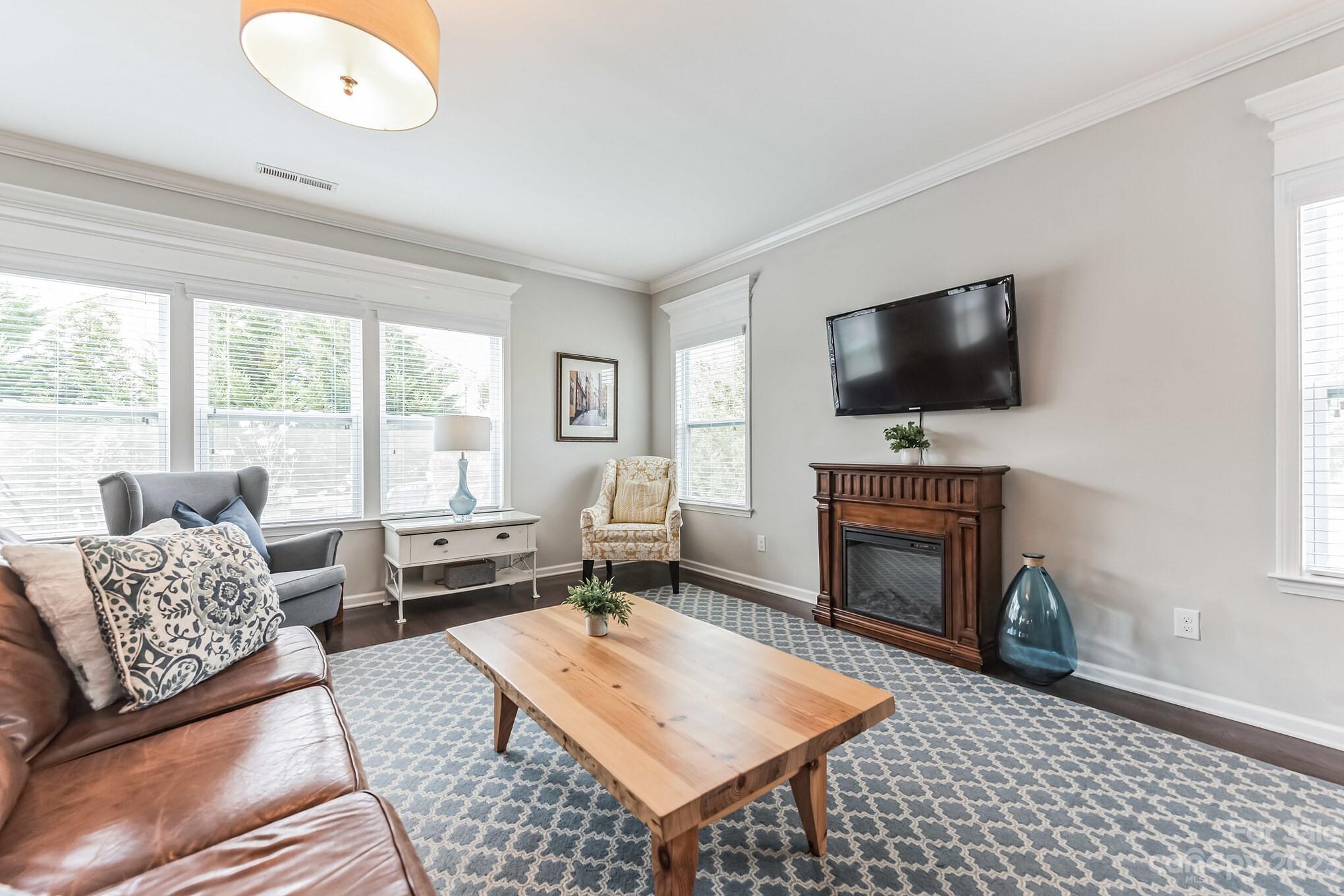 Lake Ridge - Residential