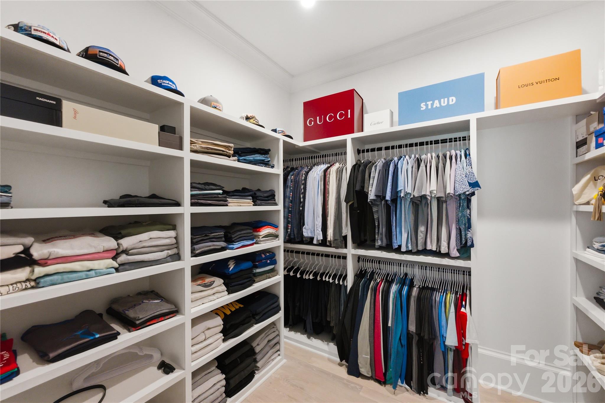 Chateau Sardis - Residential