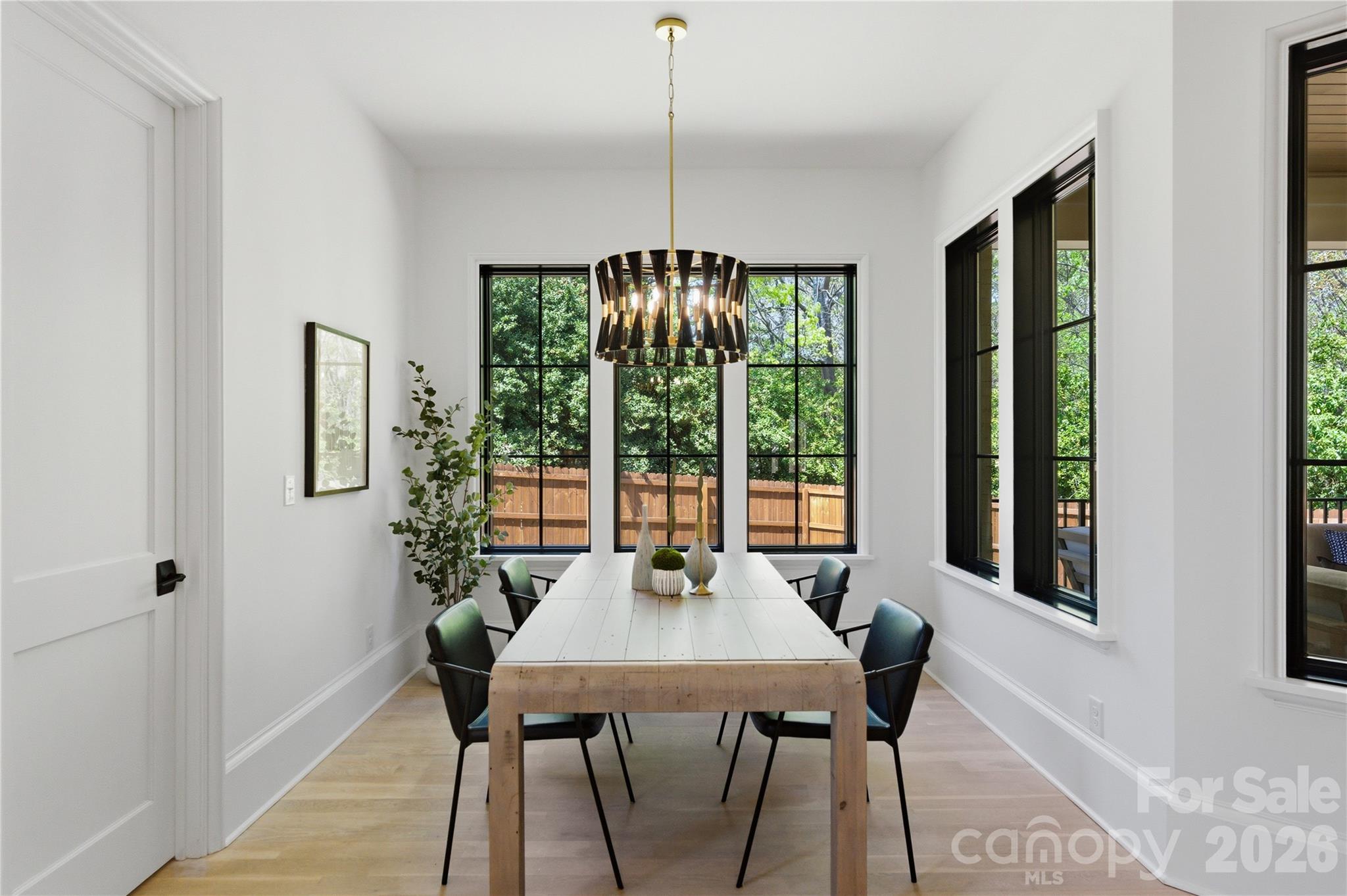 Chateau Sardis - Residential