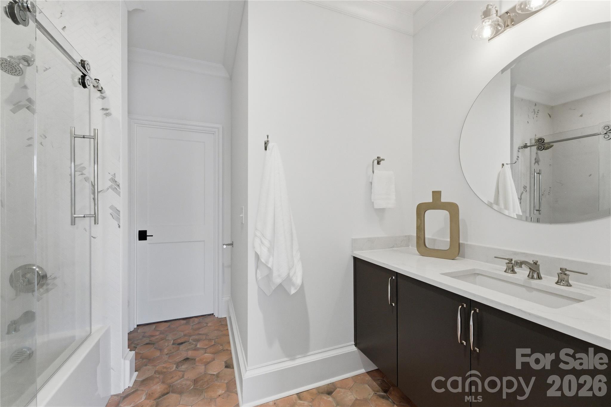 Chateau Sardis - Residential