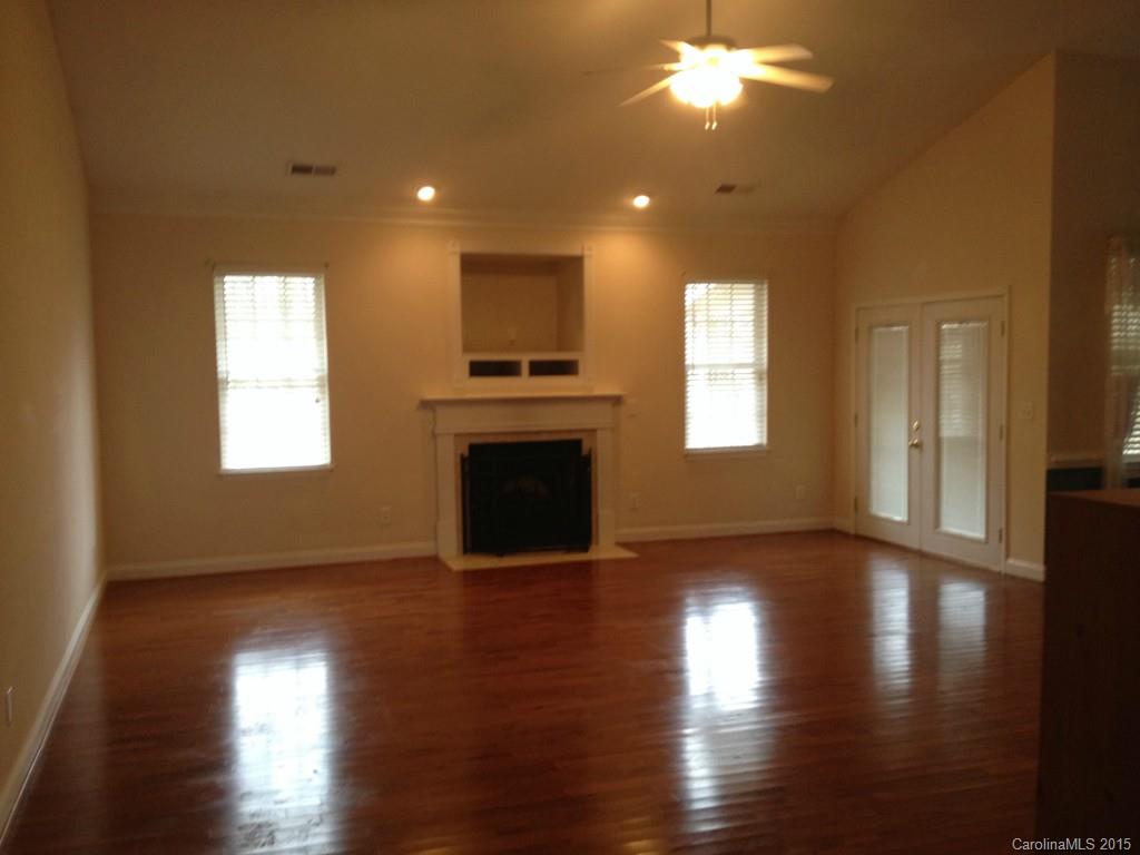Lake Lee Estates - Residential