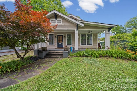 Photo of 320 Westwood Avenue, Charlotte, NC 28203 (MLS # 4385713)
