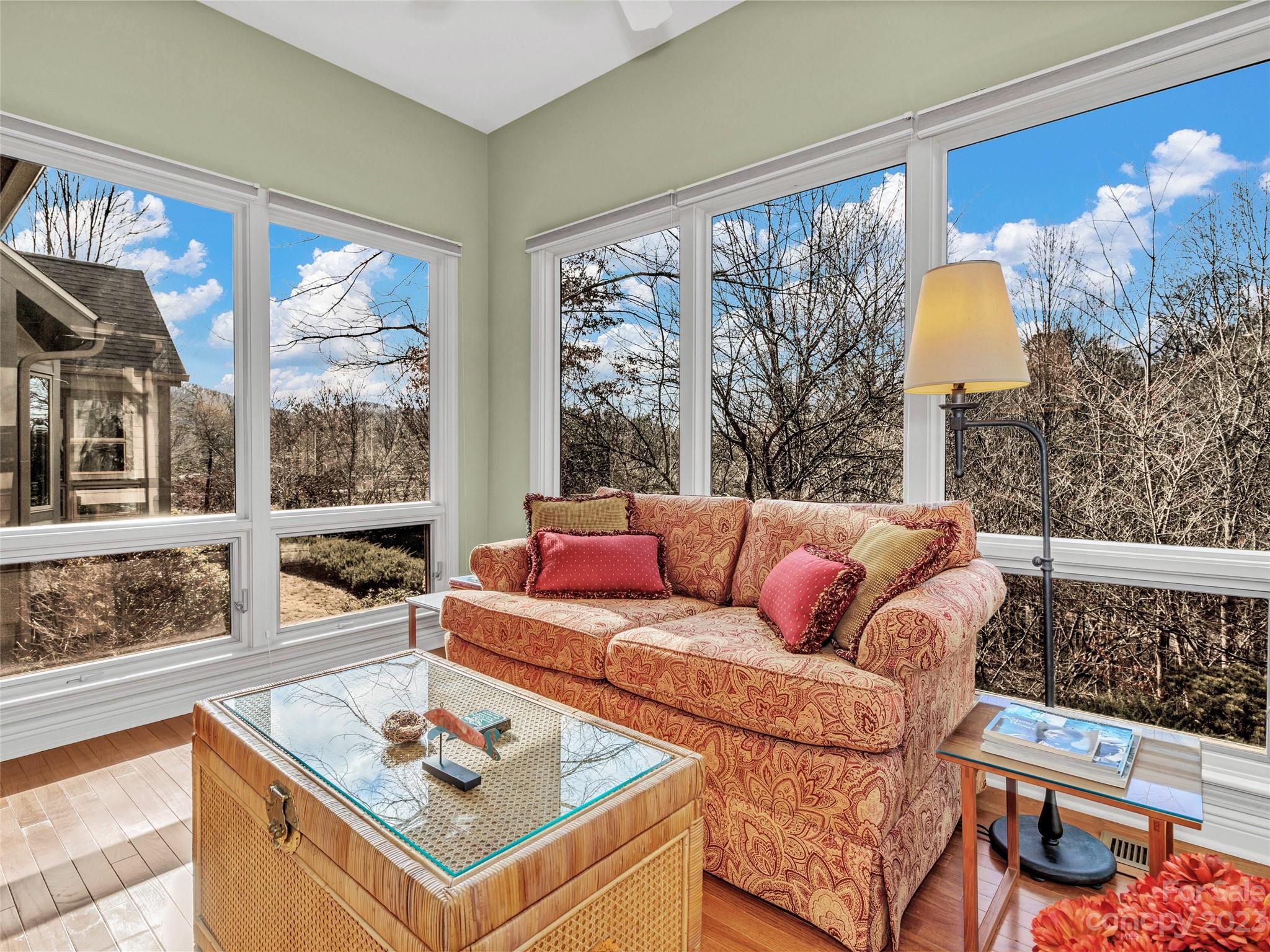 Viewpointe - Residential