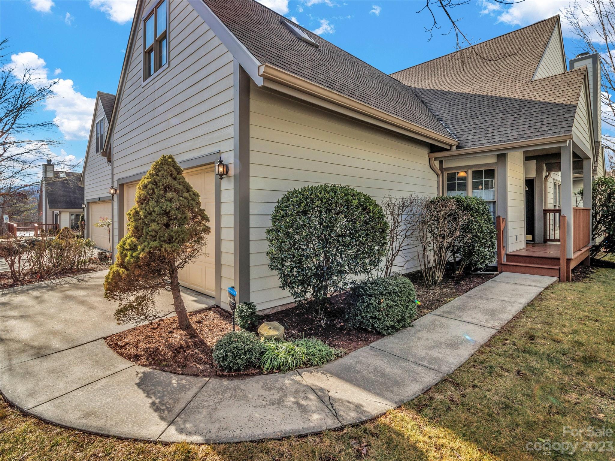 Viewpointe - Residential