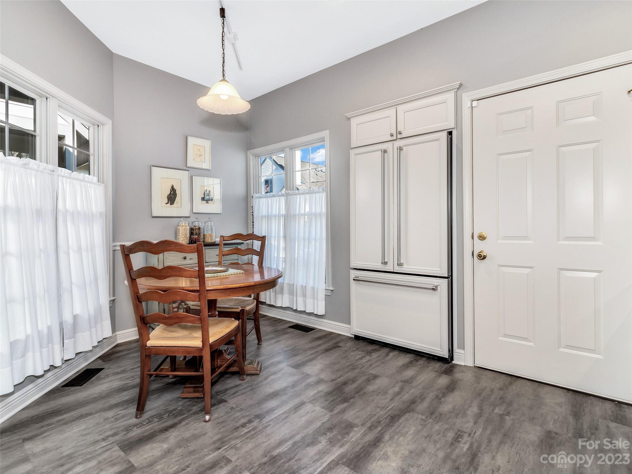 Viewpointe - Residential