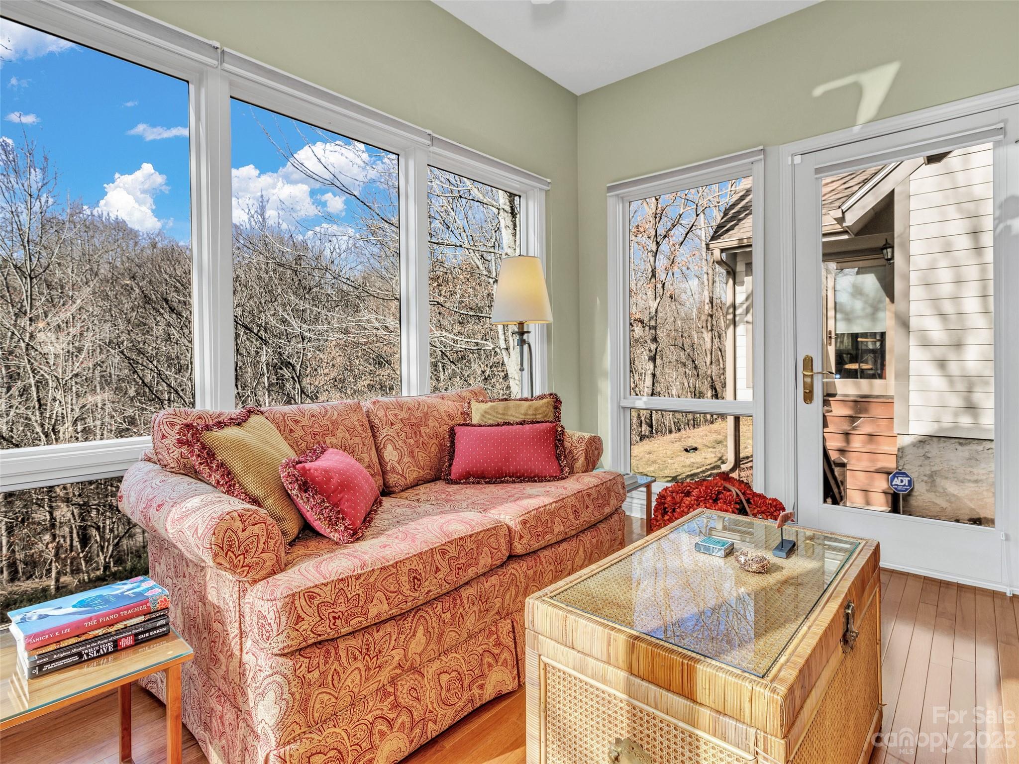 Viewpointe - Residential