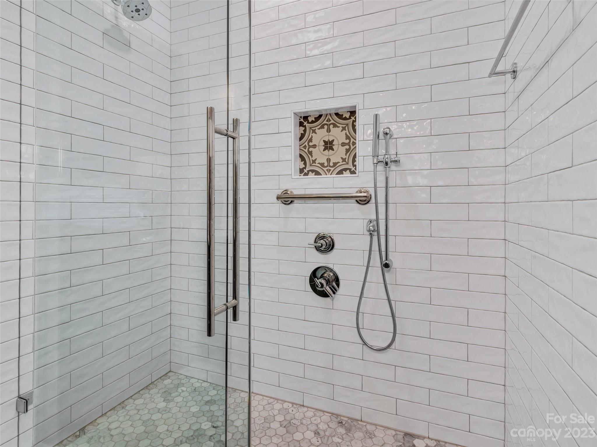 Viewpointe - Residential