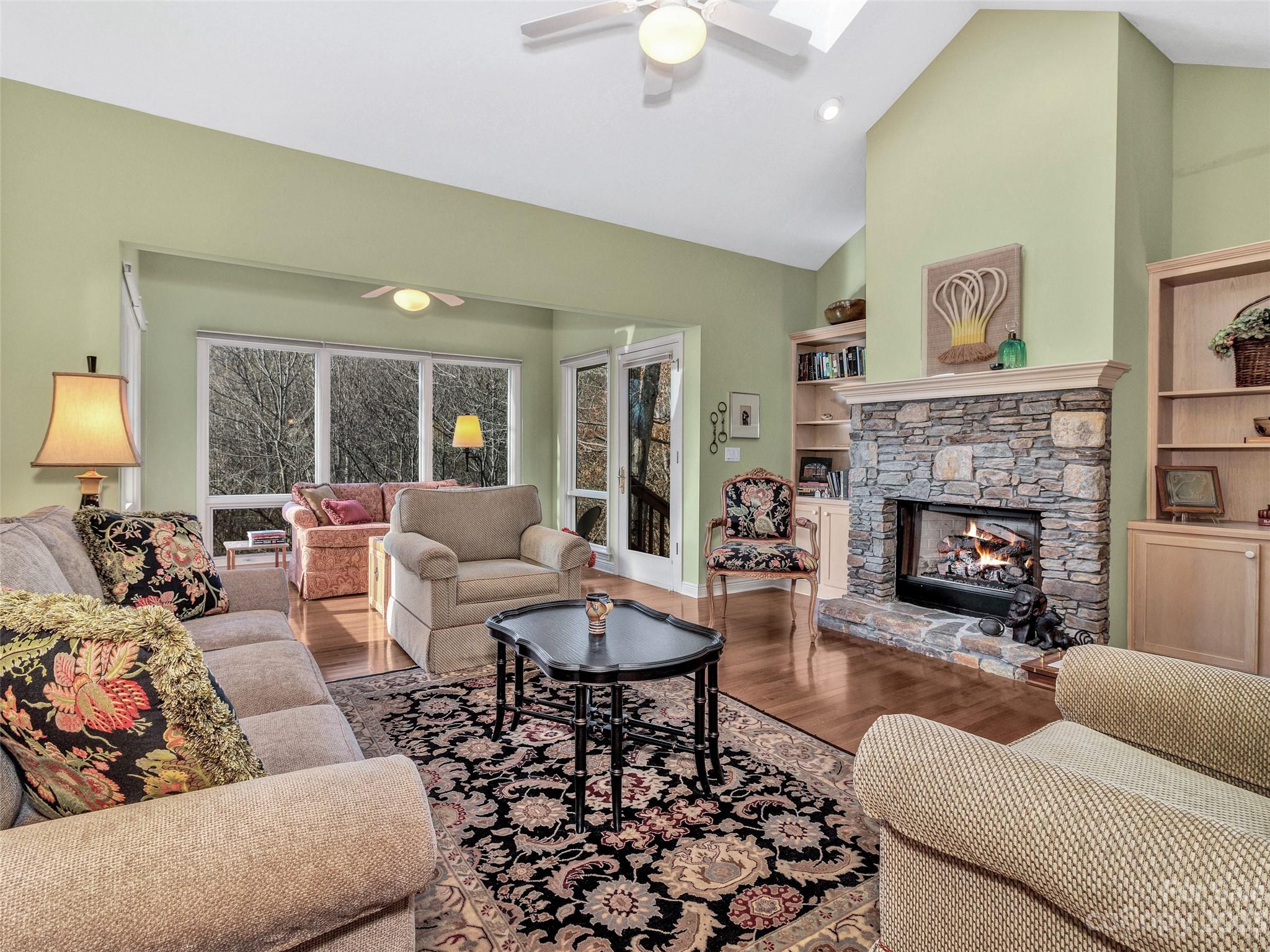 Viewpointe - Residential