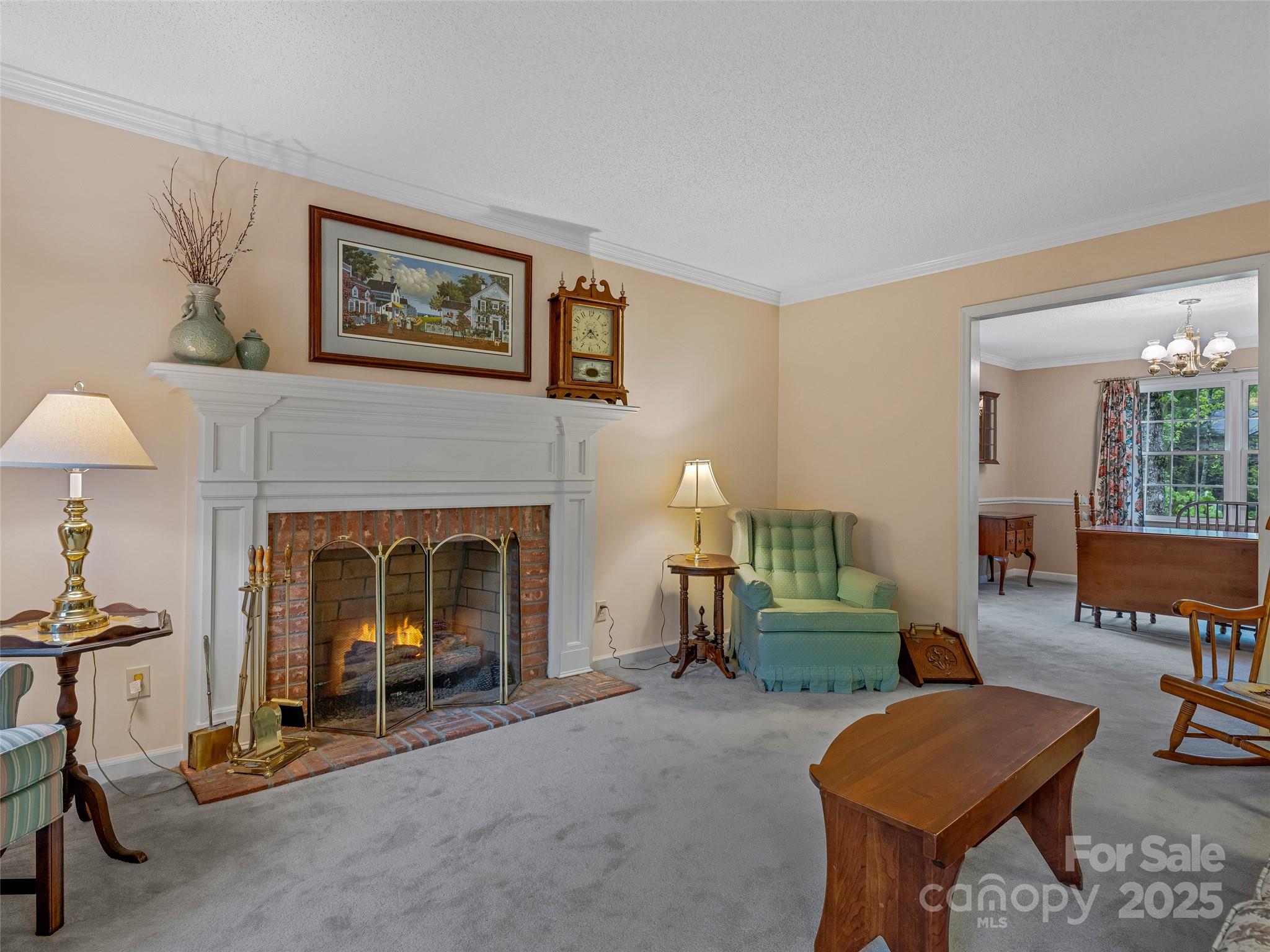 4 Hickory Creek Court