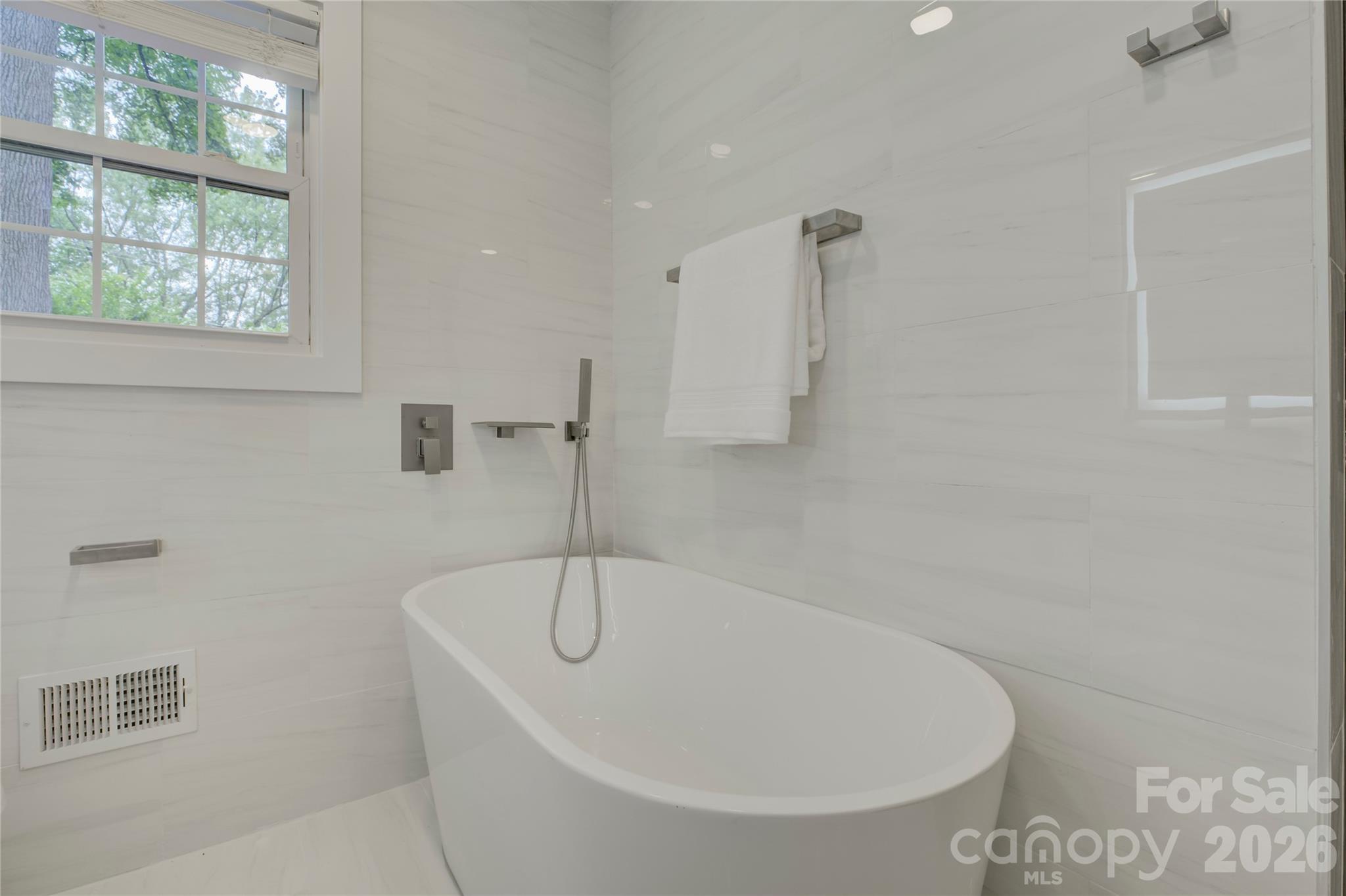 Seneca Park - Residential