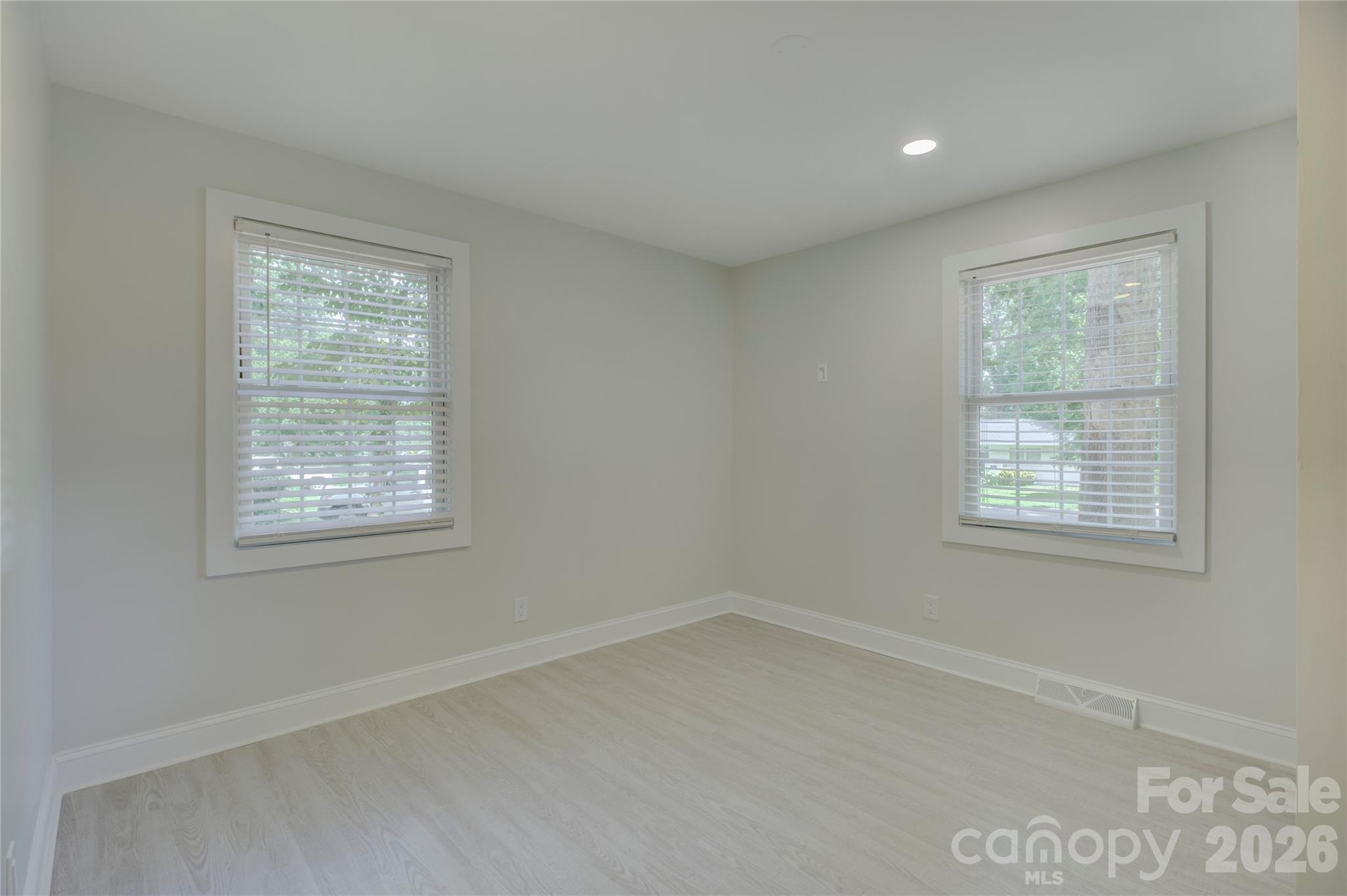 Seneca Park - Residential