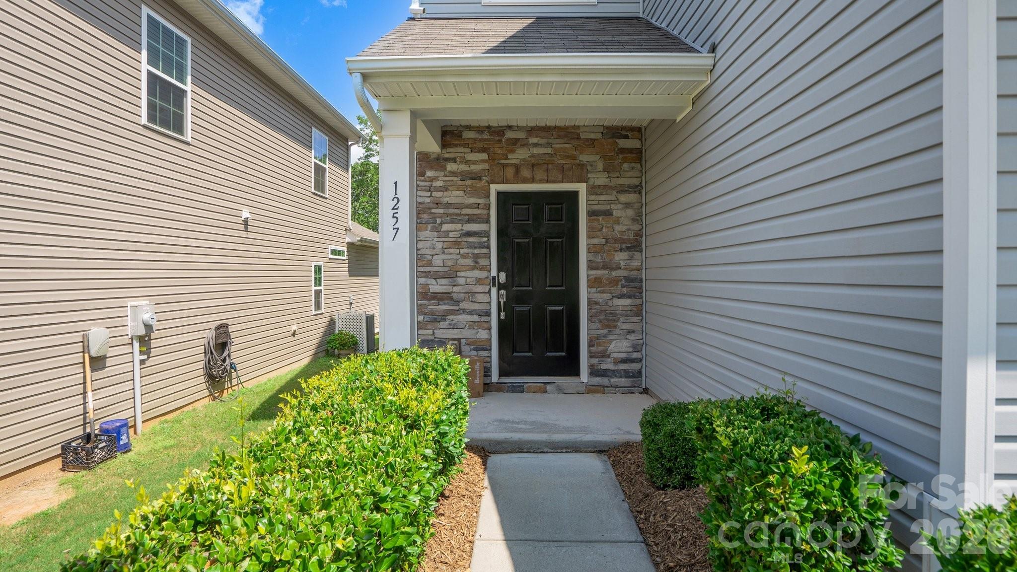 1257 Loggerhead Drive