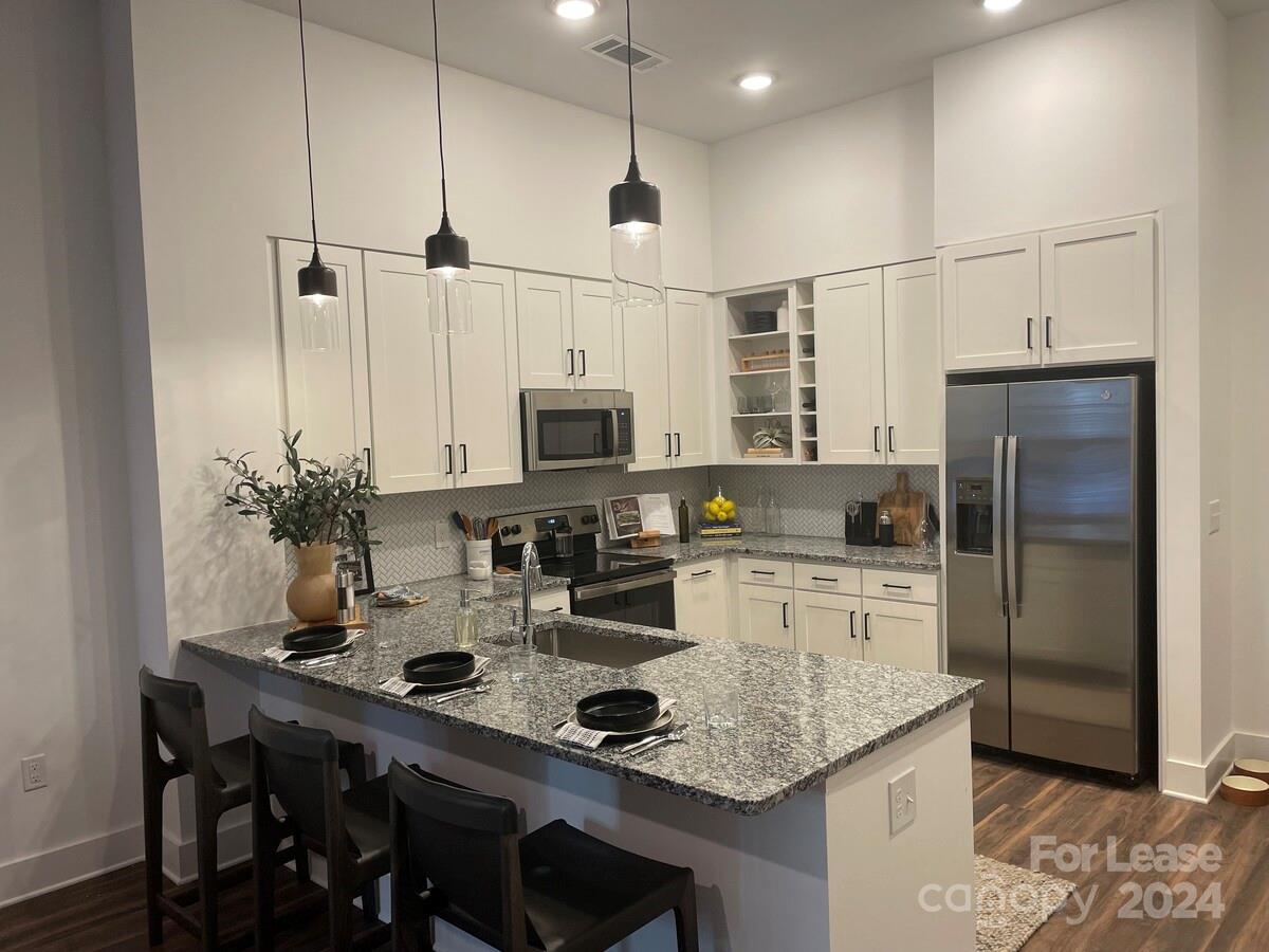 Charlotte, North Carolina 28211, United States, 1 Bedroom Bedrooms, ,1 BathroomBathrooms,Residential,Active,55492