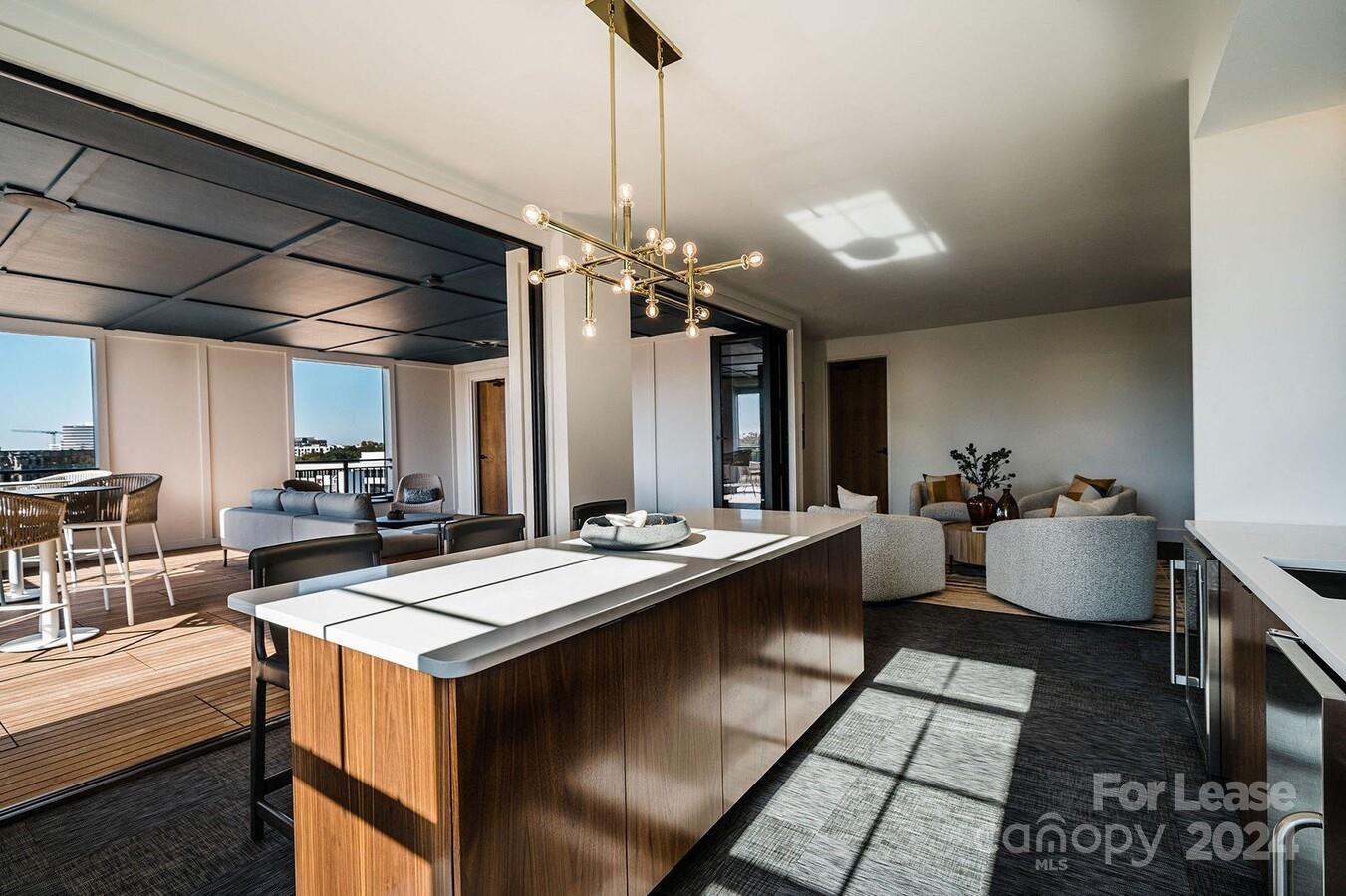 Charlotte, North Carolina 28211, United States, 1 Bedroom Bedrooms, ,1 BathroomBathrooms,Residential,Active,55492