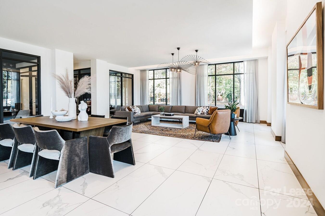 Charlotte, North Carolina 28211, United States, 1 Bedroom Bedrooms, ,1 BathroomBathrooms,Residential,Active,55492